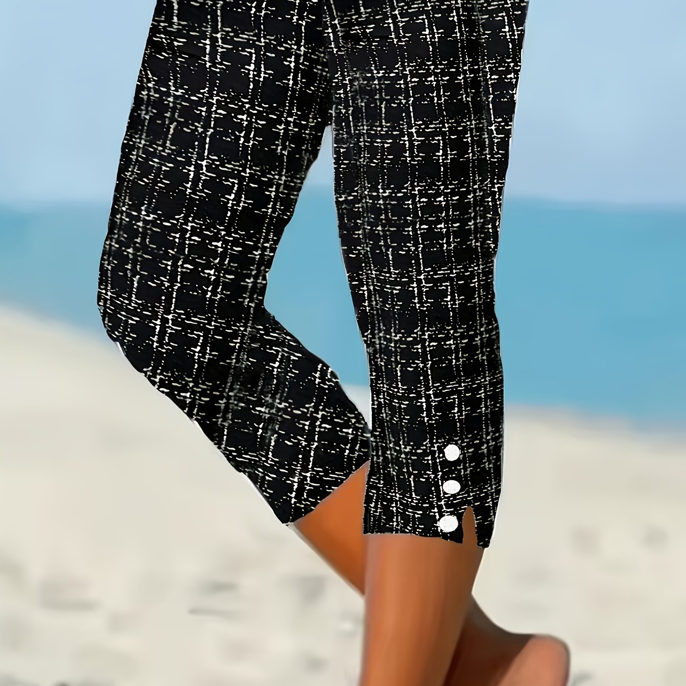 E-shop Damen-Leggings in Übergröße mit Aufdruck Zierknöpfen – Dehnbare Mischung aus Elasthan, elastischer Bund, maschinenwaschbar – Stilvolle Caprihose
