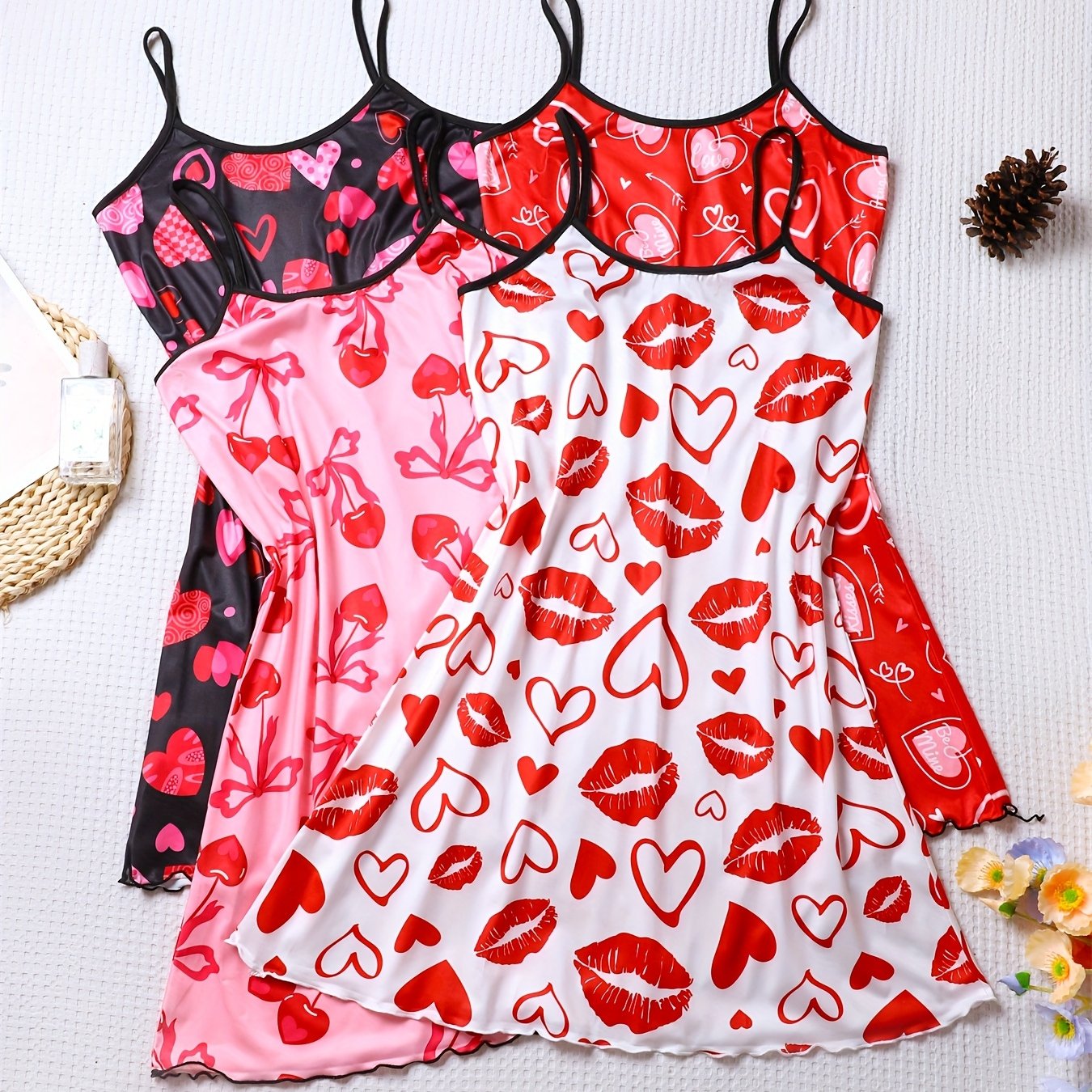 E-shop 4er-Set Damen-Suspendersrock mit Liebesdruck - Sexy Pyjama