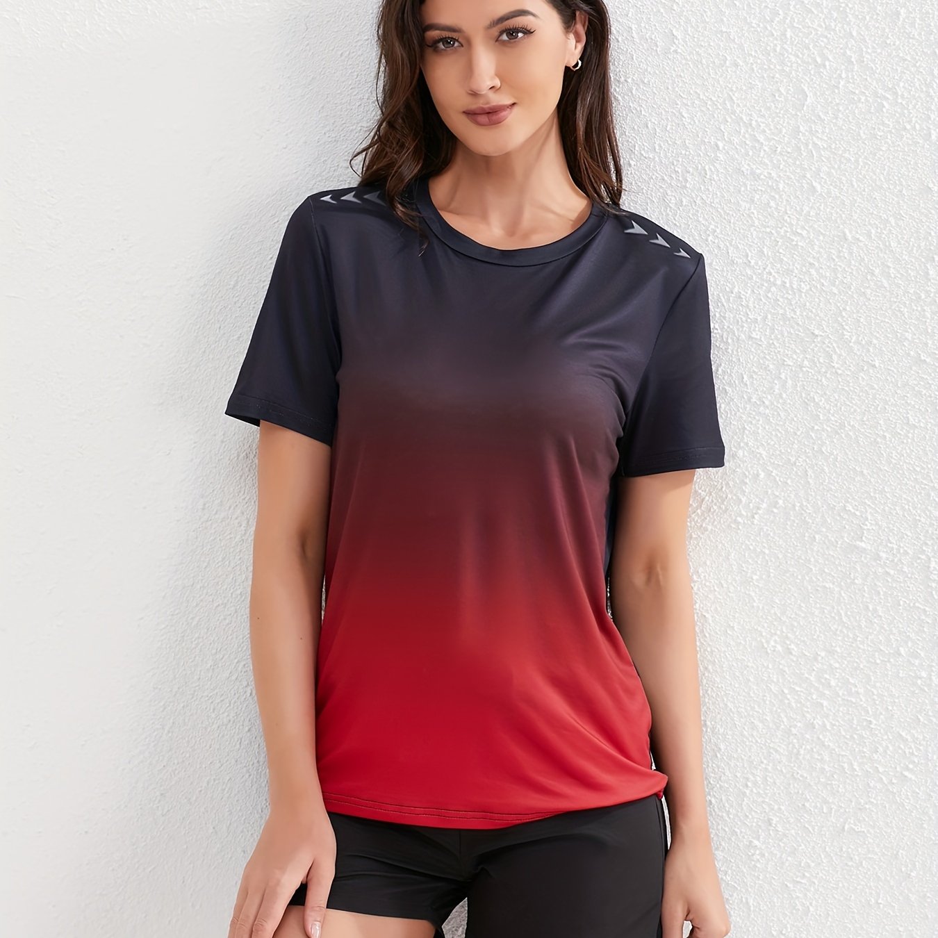 Image of Gradient Color Women's Casual Sports T-shirt