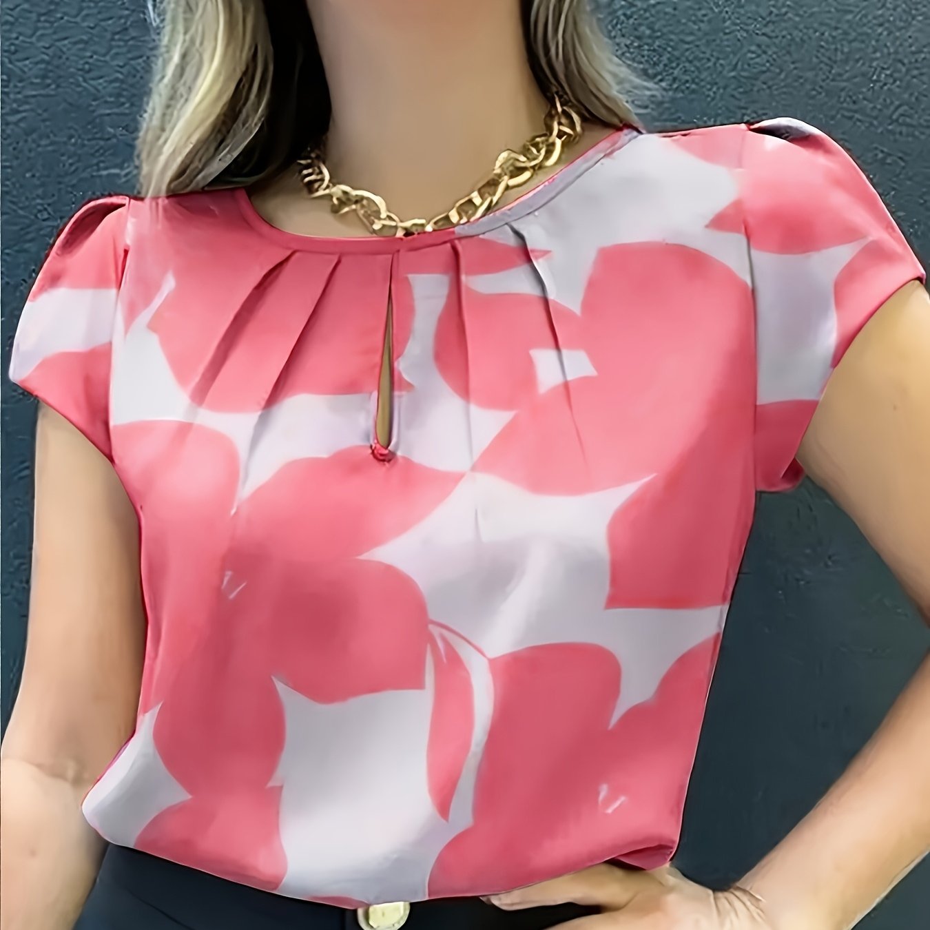 TEMU Women's Elegant Casual Top With A Stylish Printed Short-sleeve Shirt