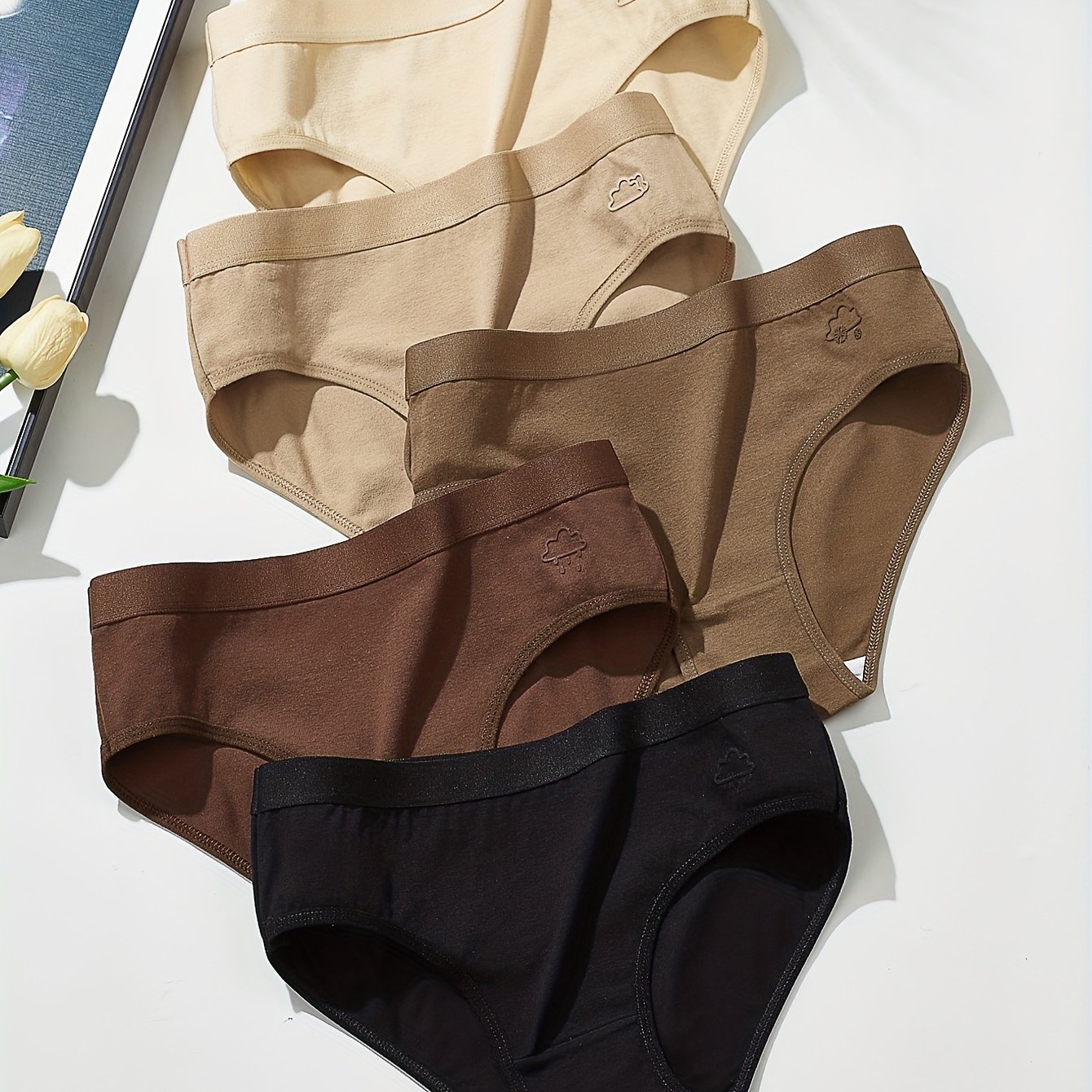 Image of 5-pack Women's Underwear: Minimalist Comfortable Solid-color Mid-waist Briefs, Style, Suitable For Sports, Versatile For Wear