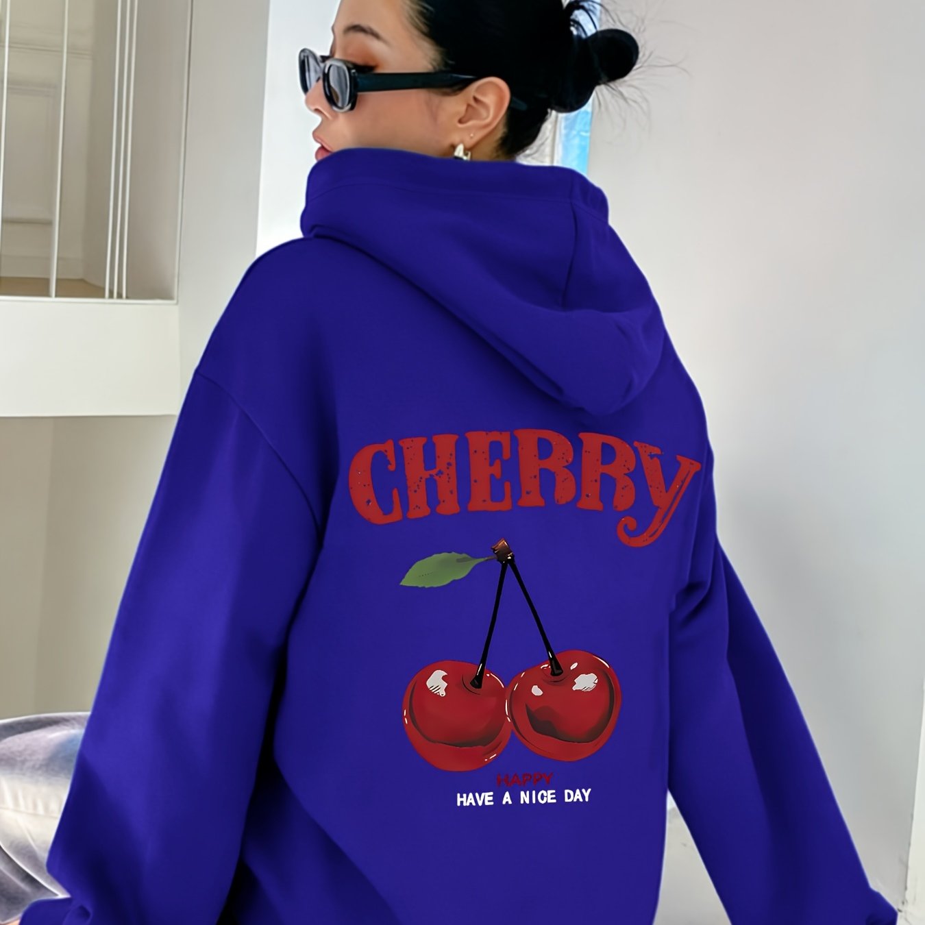 TEMU 1pc Tween Cherry Print Pullover Sweatshirt, Casual, Loose Fit, Warm Thermal Lined, Suitable For And People, Autumn/winter
