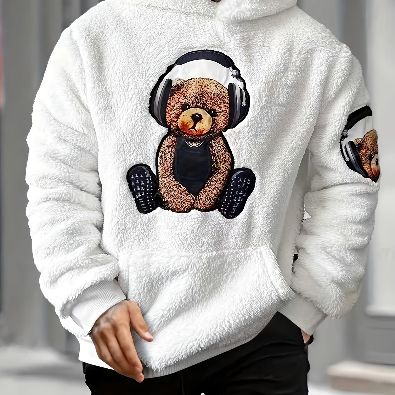 Image of Comfortable Thermal Men's Fleece-lined Hoodie - Pullover With Bear Detail, Long Sleeves, Loose Fit, Suitable For Autumn And Winter