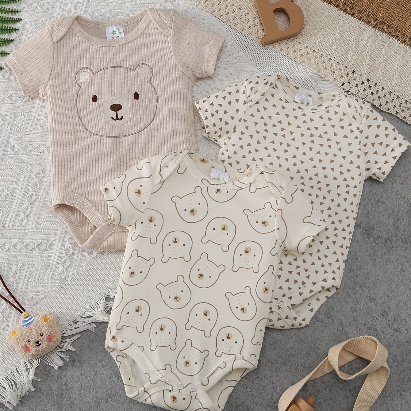 Image of 3-piece Newborn Set With Cute Bear Pattern, Casual Outfit For Boys 0-9 Months, Perfect As A Gift And Ideal For Wearing During Activities，baby Boys And Girls Clothes