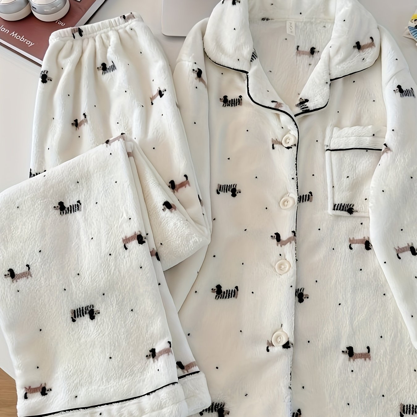 Image of Women's Pajamas Autumn And Winter Thickened Coral Fleece Flannel Cartoon Sweet Lovely Long Sleeve And Pants Pajama Set
