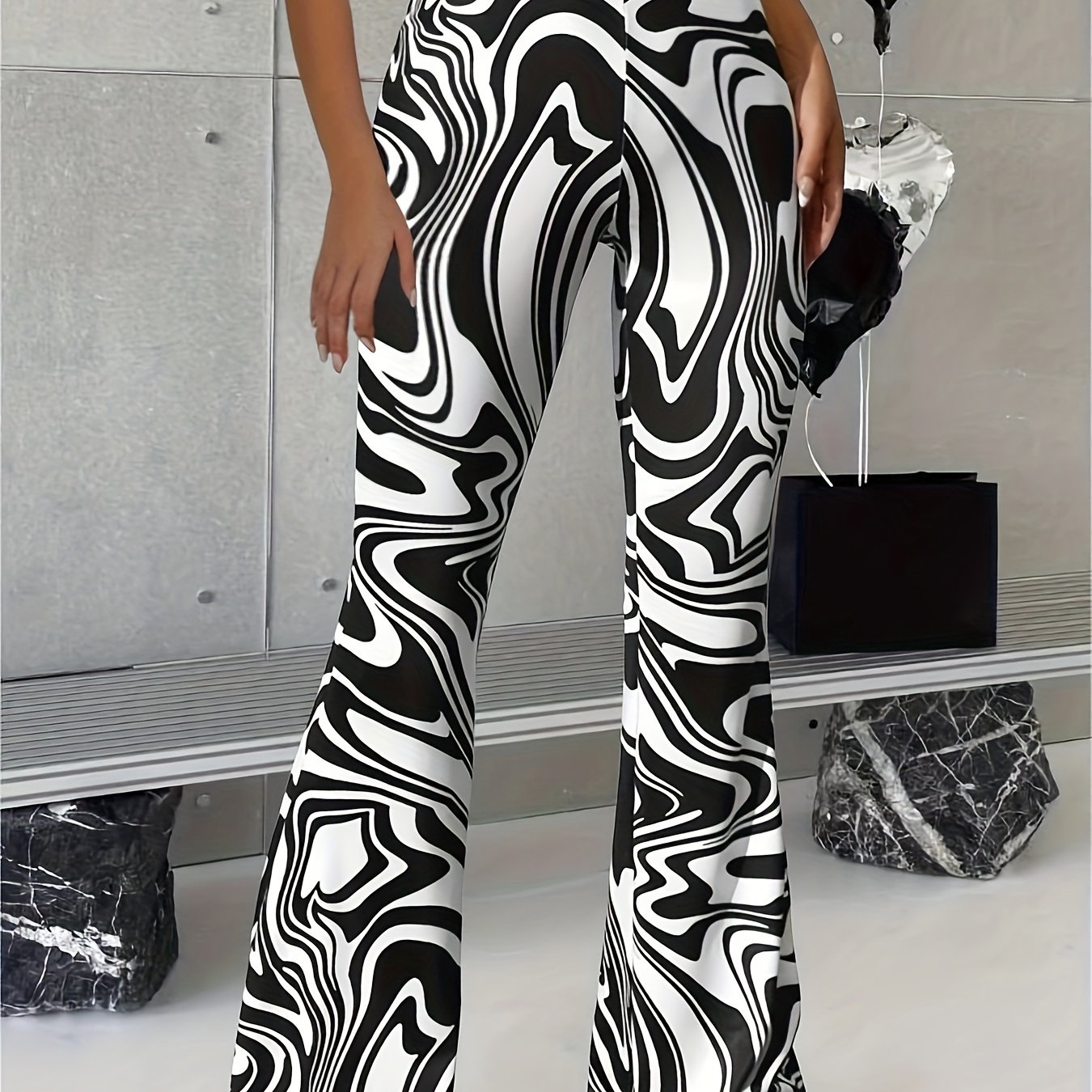 Striped Casual High-waisted Flared Pants For Curvy Hips
