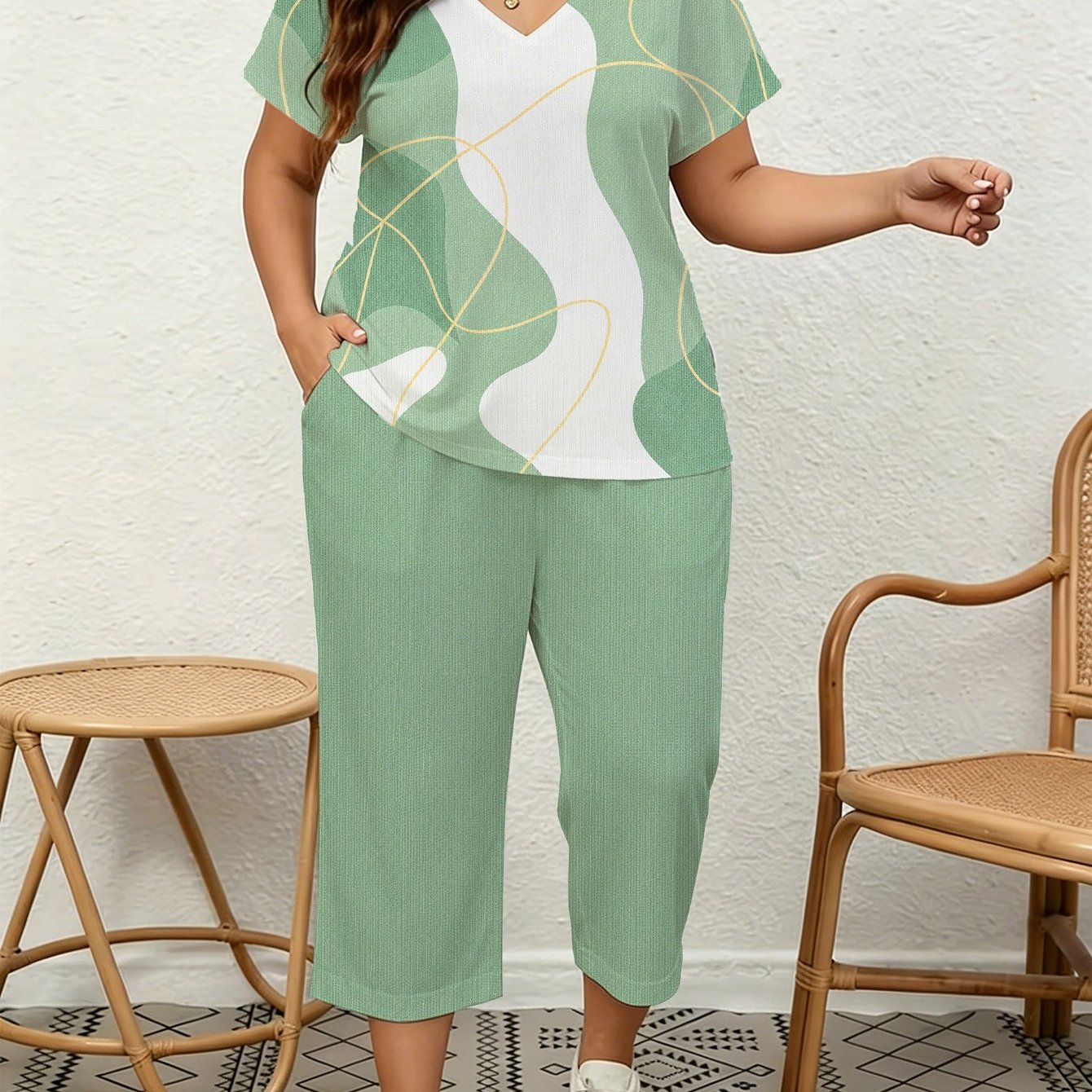 Image of Plus Size - This Large-sized V-neck Suit For Women Features Color-blocking, Line-printed T-shirt, And Pockets. Elegant, Fashionable, And Casual, Suitable For Daily , , And Vacations