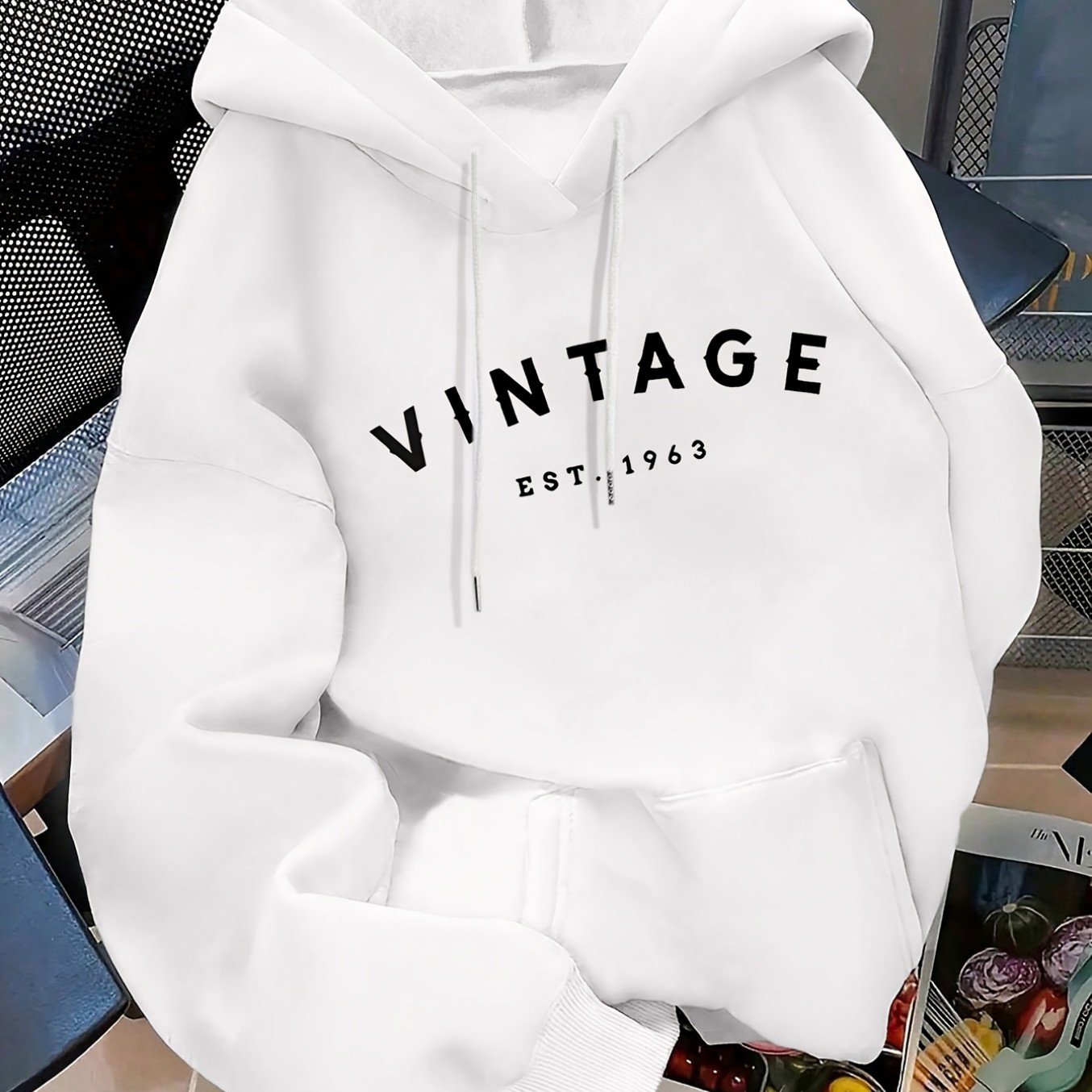 TEMU Ladies' Casual Hooded Sweatshirt With Fashionable Printed Patterns And Pockets. Hooded Sweatshirt With Drawstrings, Suitable For Spring, Summer,