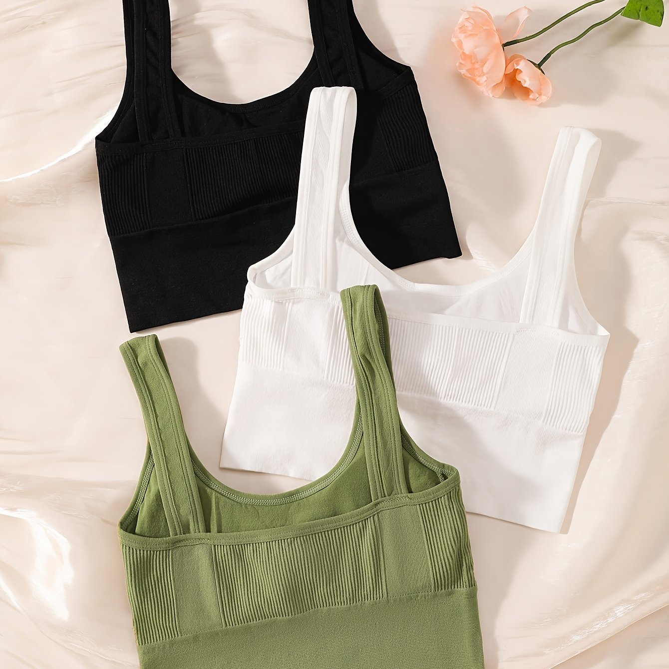 E-shop 3er Set Damen Bügellose Einfarbige Camisole Lässige Atmungsaktive Unterwäsche mit Brustpolstern