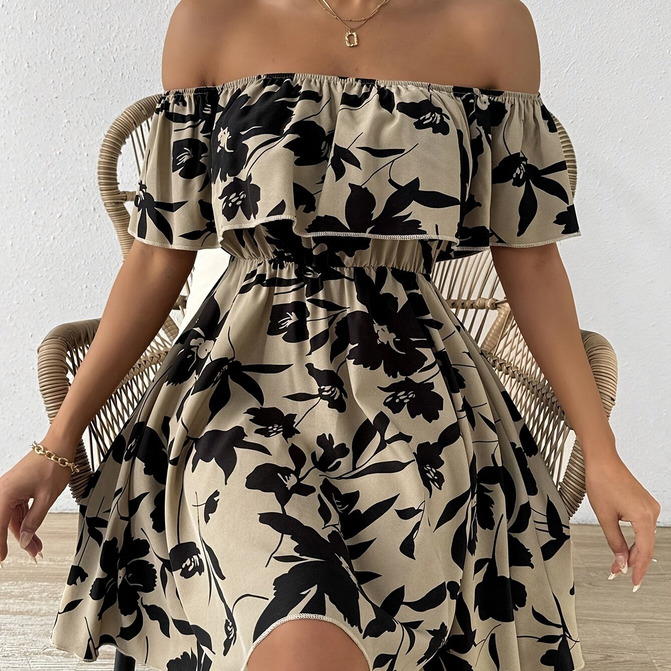 Image of Elegant Floral Print Off-shoulder Dress For Women, 100% A-line Pendulum Style With Ruffle Hem, Spring/summer Fashion