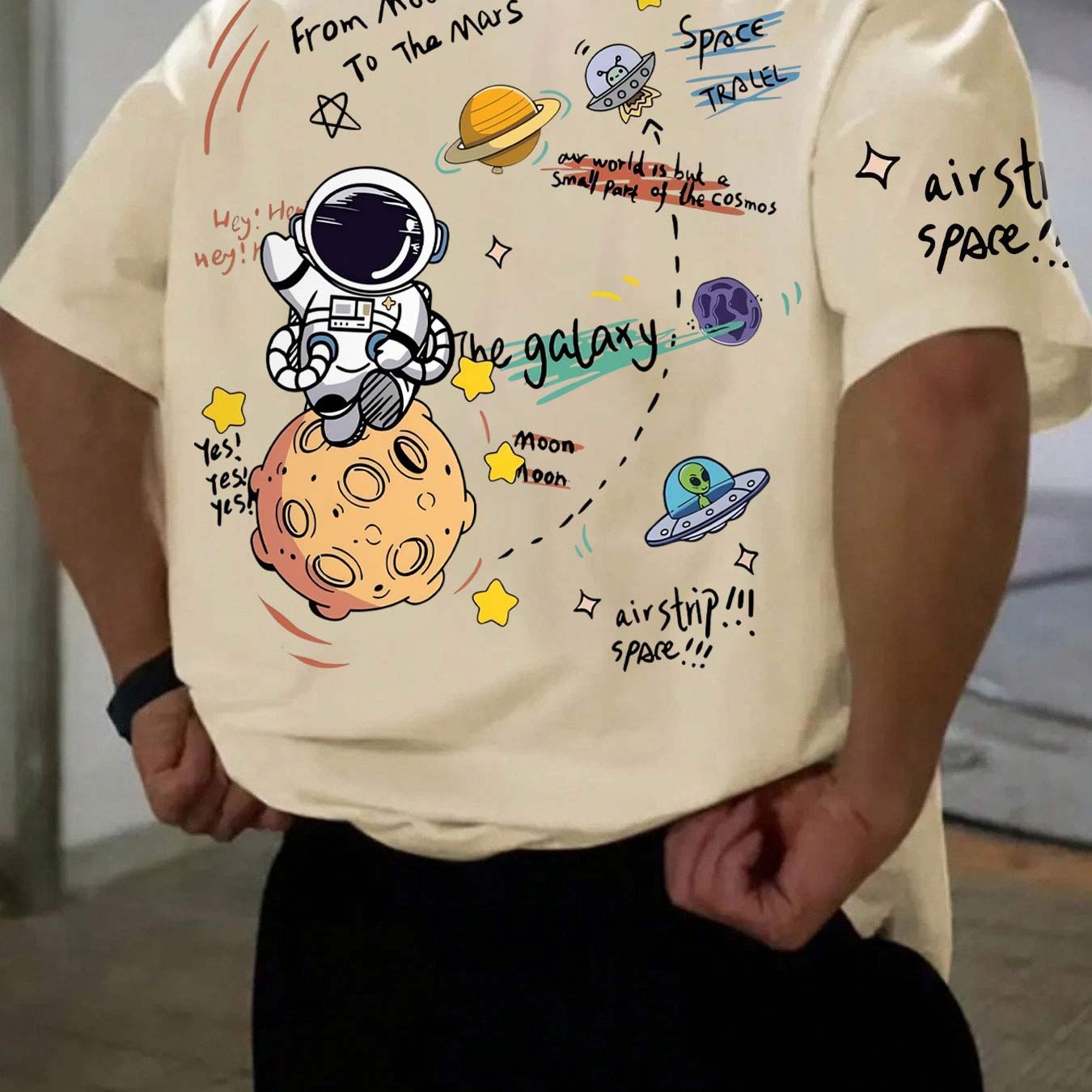 TEMU T-shirt pour homme astronaute de dessin animé - Haut à col rond avec imprimé et astronaute de dessin animé, un haut d'été confortable et