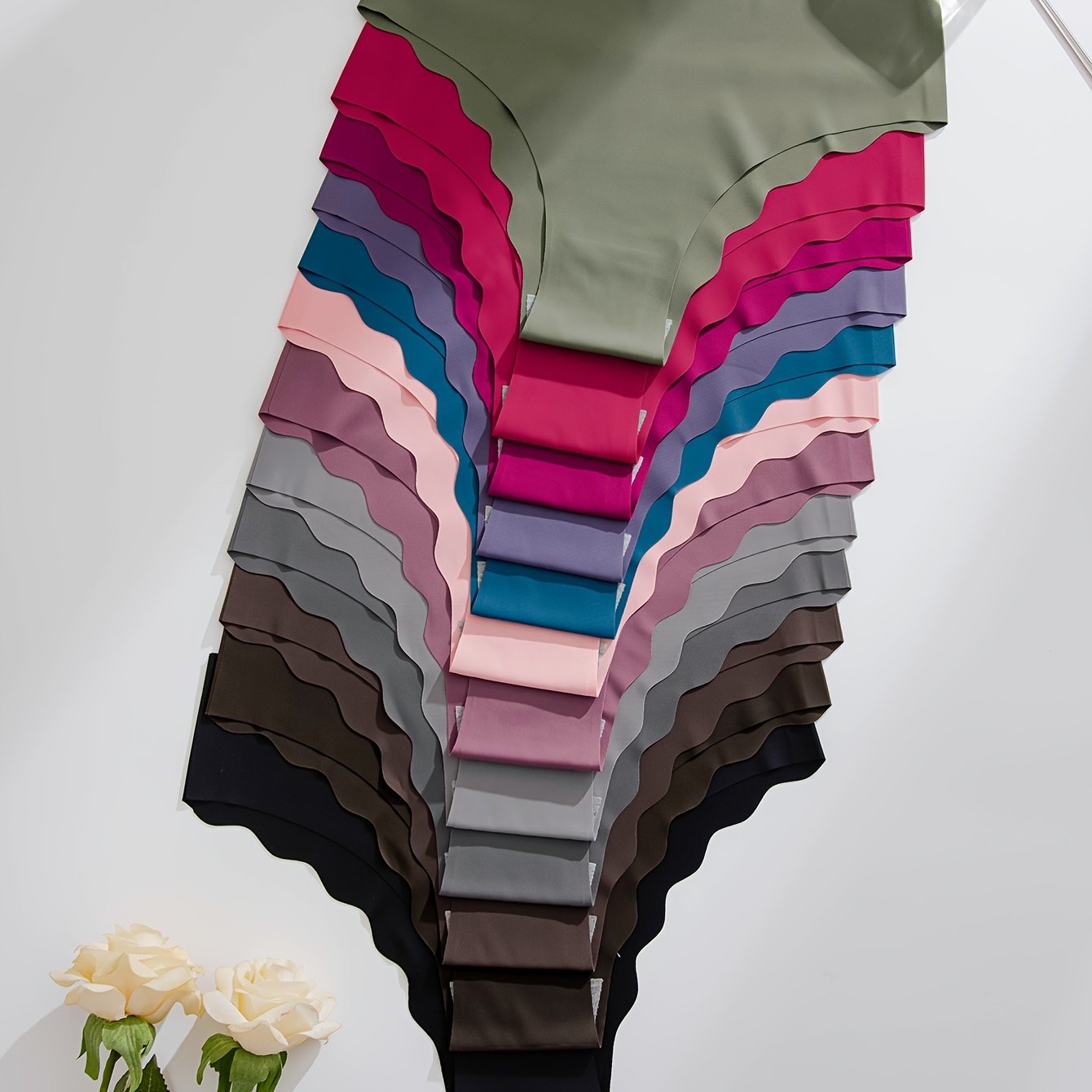 12pcs, 20pcs, 33pcs, 5pcs Pack, Multi-piece Shell-trimmed Triangle Panties, Wavy Edge Seamless Low-waist Triangle Underwear Hipster, Summer Essential