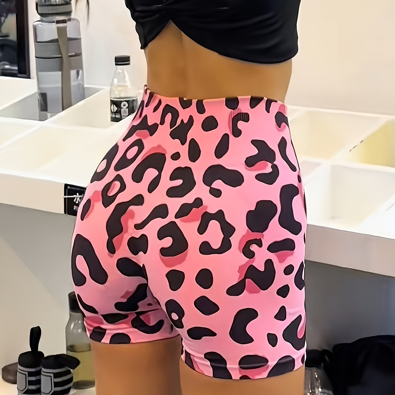 Image of 1pc Leopard Print Yoga Shorts, High-waisted Tummy Control And Lifting, Running, Fitness, And Hiking Shorts, Suitable For Indoor And Outdoor Wear, Apparel, Women's Yoga Shorts