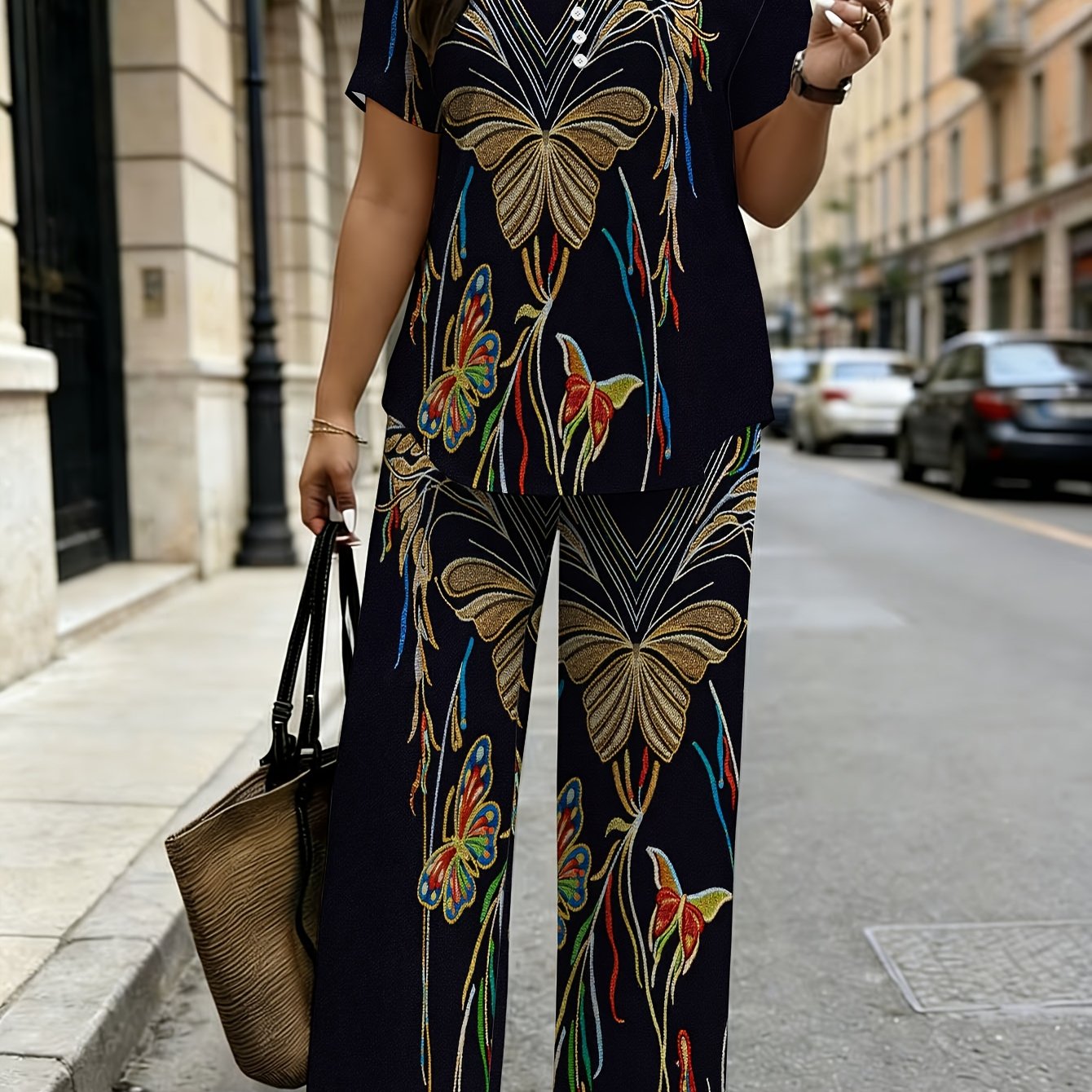 Image of Women's Fashion 2pcs Set, Hot Golden Textured + Colored Thread Floral Pattern Print V-neck + Fake Button Short Sleeves With Wide-leg Pants, Suitable For Daily And Casual
