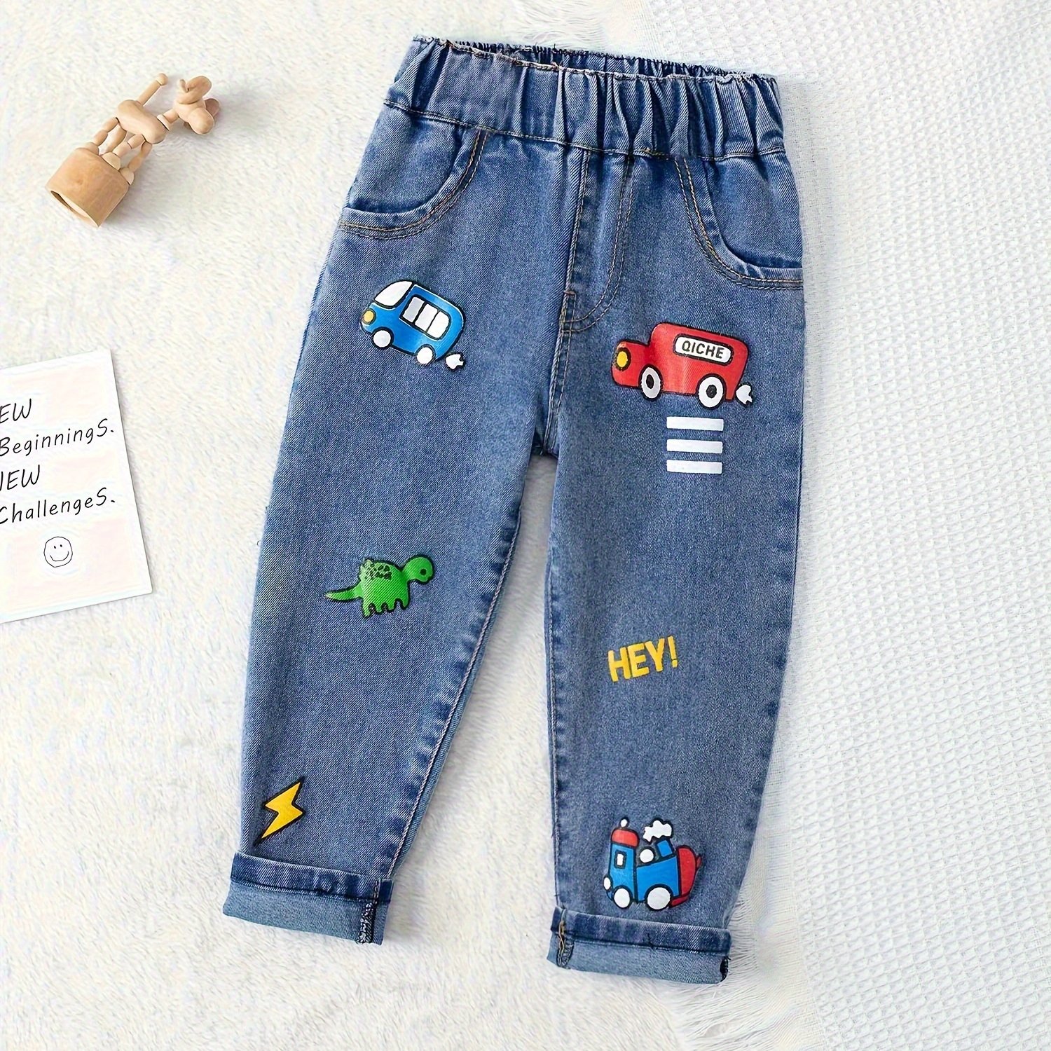 Boys' Denim Pants With Fun Car Prints, Kids' Washed Denim Jeans, Sporty Casual Jeans For Boys, Stretchy Waistband Jeans, Comfortable Wide Waistband, Must-have Pants For Back-to-, Suitable For .