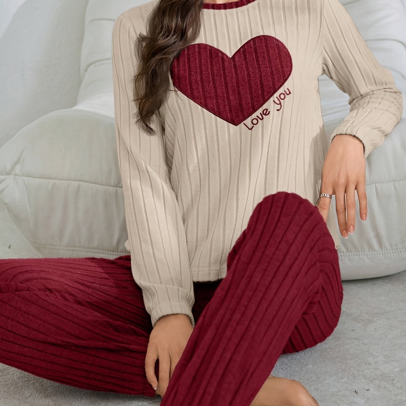 Image of 2pcs Soft Flannel Sweet Heart-embroidered Pajama Set, Autumn/winter