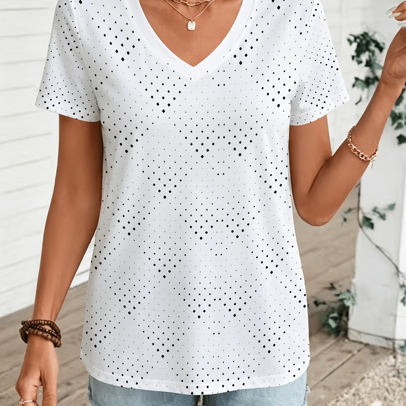 TEMU With Black Diamond Geometric Print, Loose V-neck Short-sleeve T-shirt, European And American Minimalist , Versatile For Daily Commuting, Women's