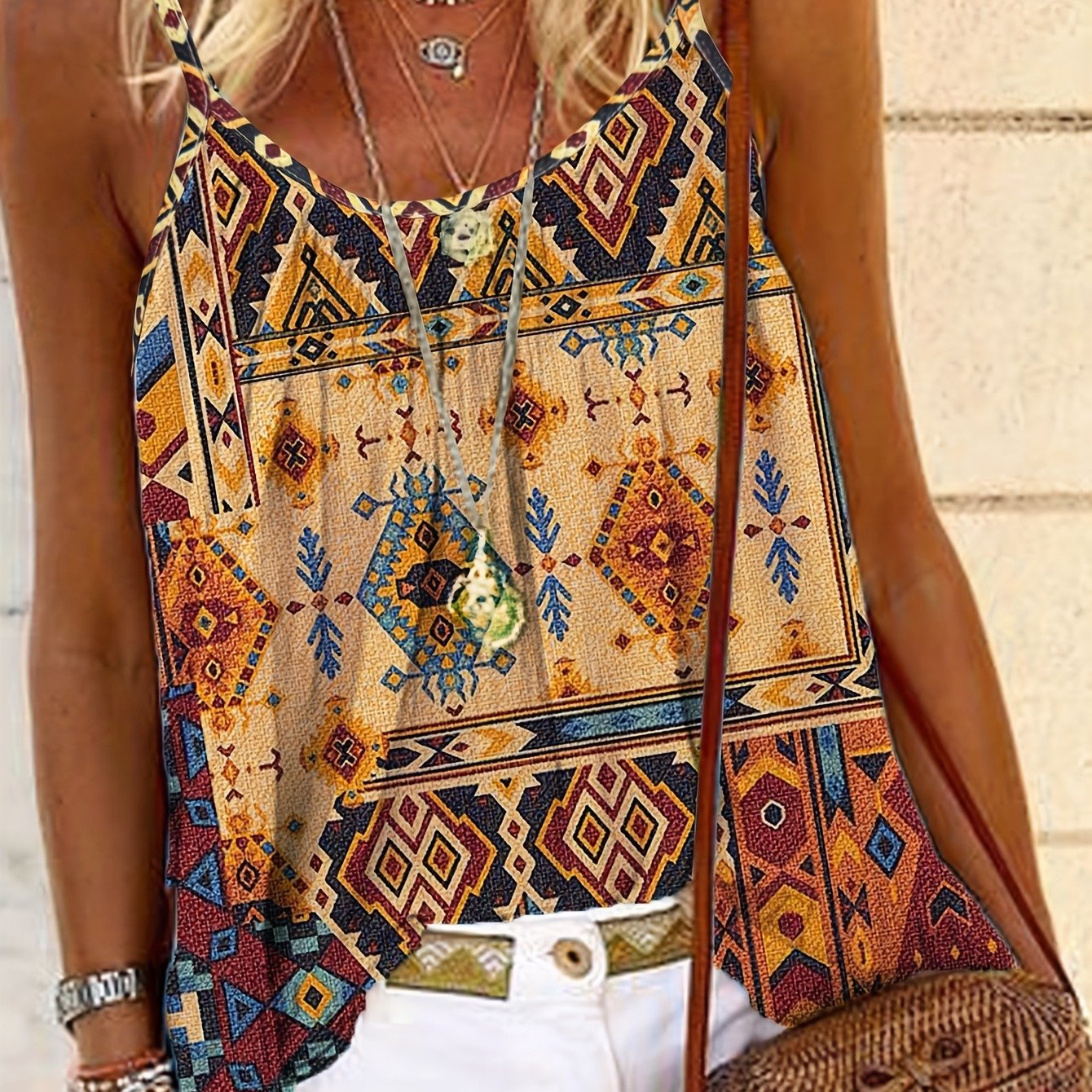 Image of Spring And Summer New Retro Fashion Ethnic Vacation Thin Shoulder Strap Date Casual Women's Camisole, Summer Fashionable Women's Clothing