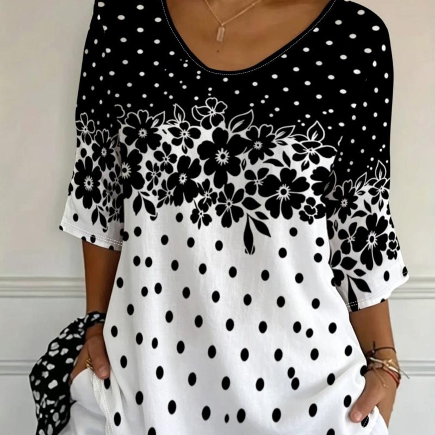 TEMU Plus Size Women's Top, Mixed Colors, Multi-sizes , Material, Black And White Floral Polka , Exquisite Pattern, Fashionable And Comfortable,