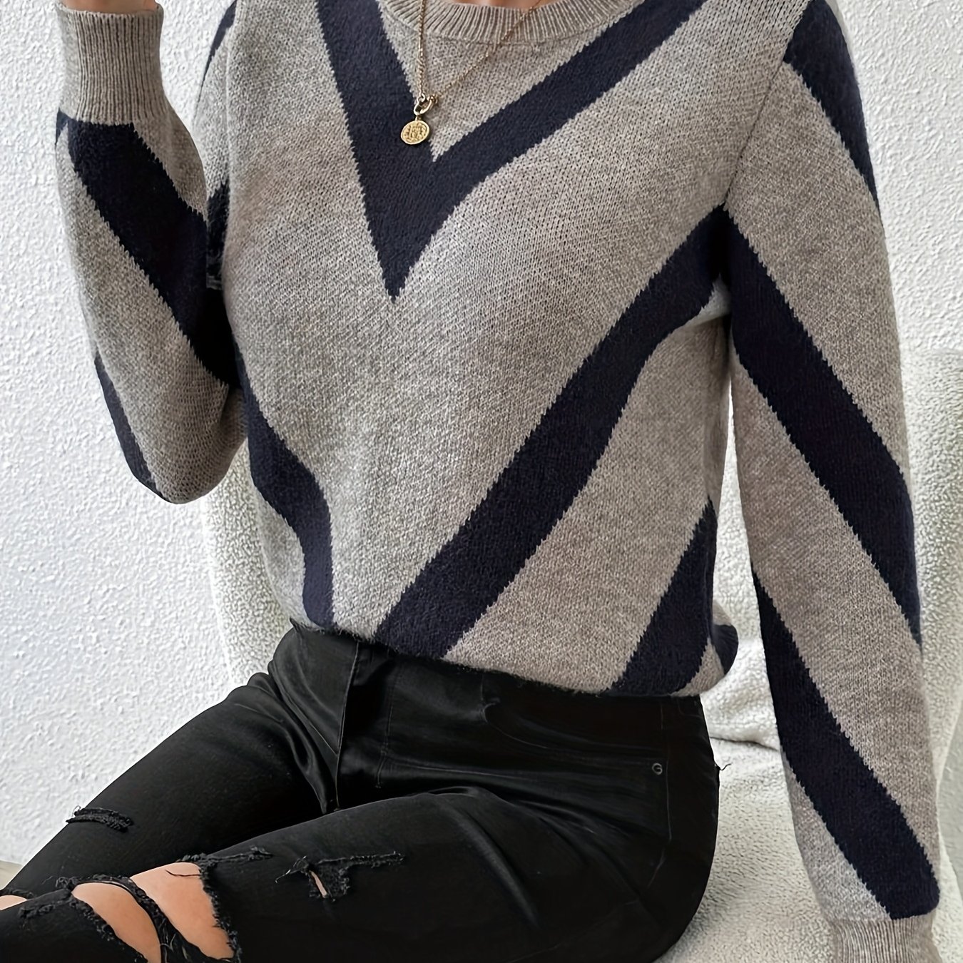 Spring, Summer, Autumn Fashion Women's Pullover Long Sleeved Sweater Elegant Women's Top