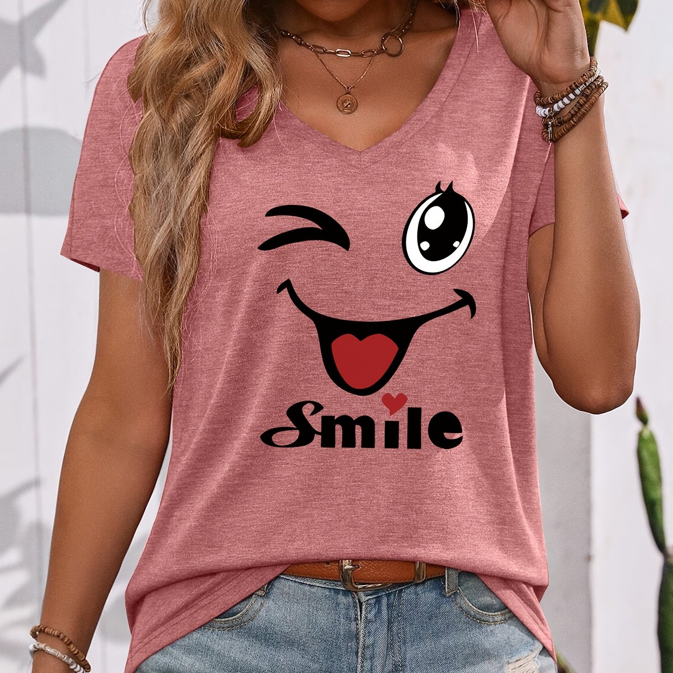 TEMU With "smile" Slogan And Heart-pattern Print On A Printed V-neck Short-sleeve T-shirt. Simple And Casual For Daily , Suitable For Leisure And S,