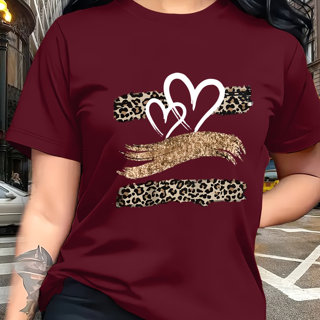 TEMU T-shirt respirant avec imprimé à motif cœur à paillettes et imprimé à motif léopard, pour les voyages , les quotidiens, les tenues décontractées