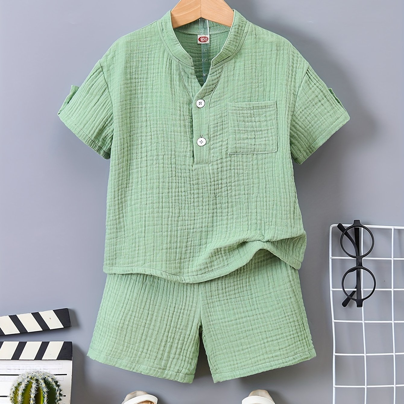 Image of Boys' Casual Comfortable Fashion Easy Practical Versatile Soft Comfortable Crepe Fabric Half-door Tube Short Sleeve Shirt Style Breathable Comfortable Shorts Suitable For Spring Summer, For Outdoor