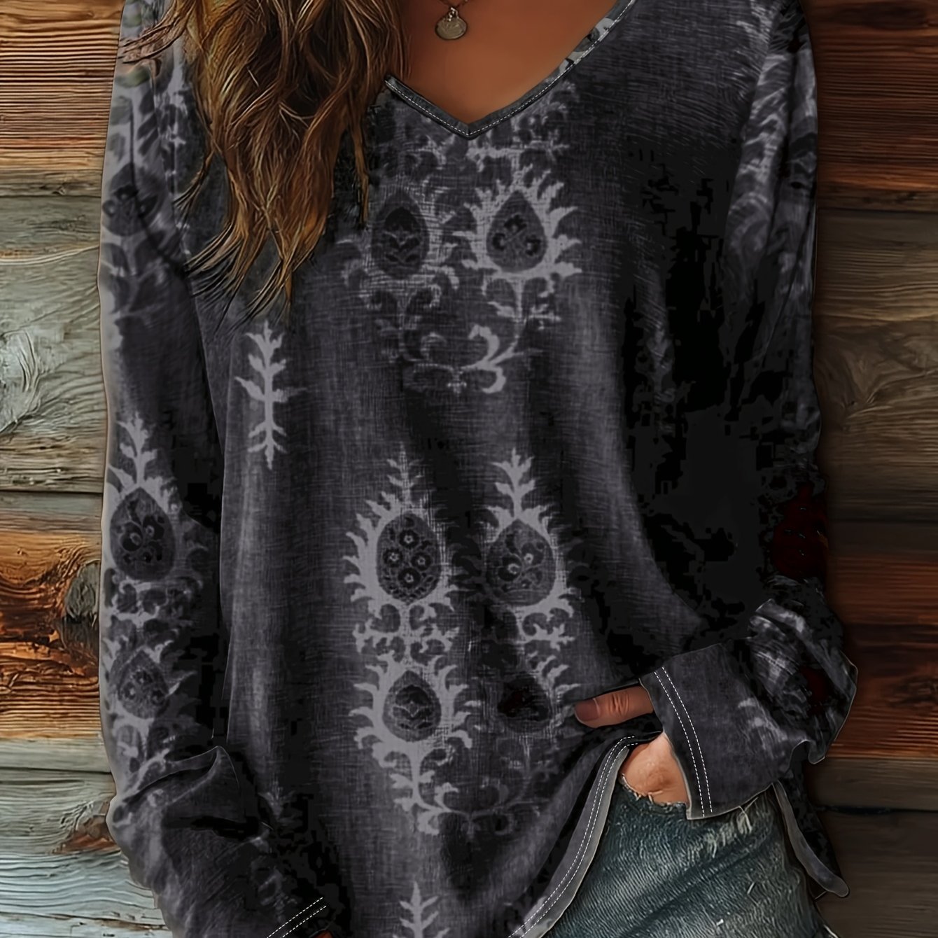 Image of Autumn And Winter Retro Fashion Commuter Style -neck Loose Comfortable | Suitable For Daily , Casual Versatile Thin Women's Long Sleeve