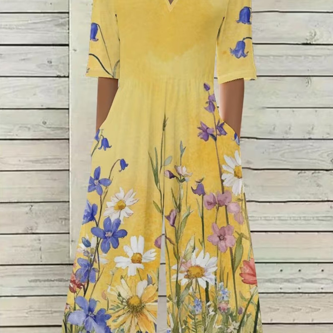 Image of Plus Size - Plus Size - New Floral Versatile Outfit Women's Oversized Short Sleeve Leggings, Women's Leggings, Resort Women's Dress, Beachwear, Pocketed, Women's Pants, Plus-size Leggings