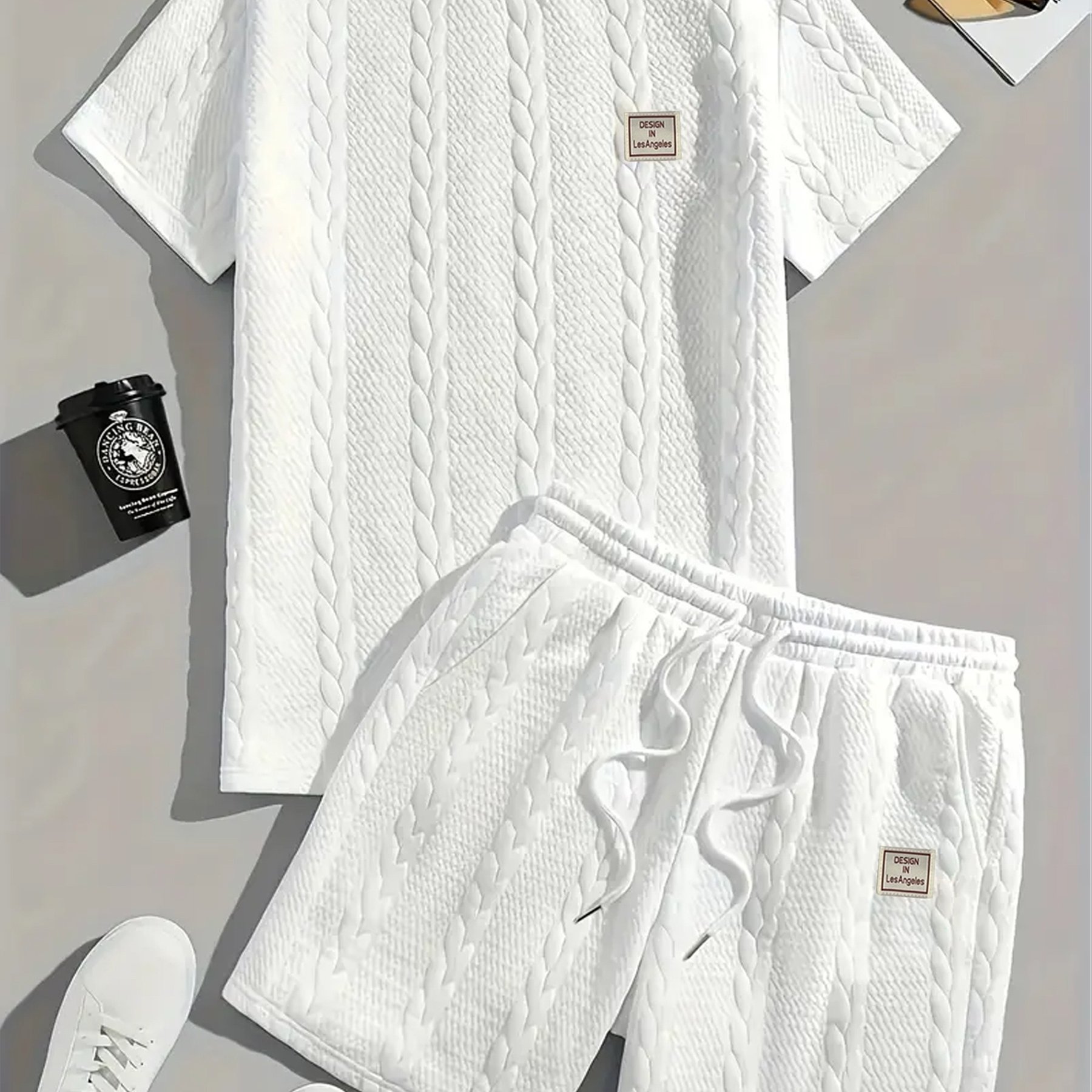 TEMU Ensemble 2 pièces pour homme, idéal pour les vacances : t-shirt à manches courtes et col rond avec cordon de serrage, et short décontracté en