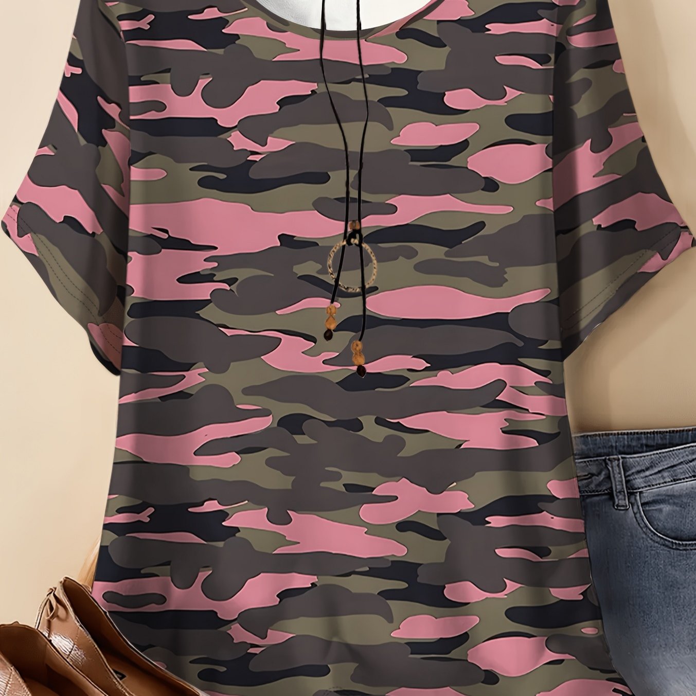 TEMU Plus Size - Plus Size - Plus Size Women's T-shirt Features A Pink- Camouflage Print Design, Incorporating High- Pink Classic Army Green And Dark