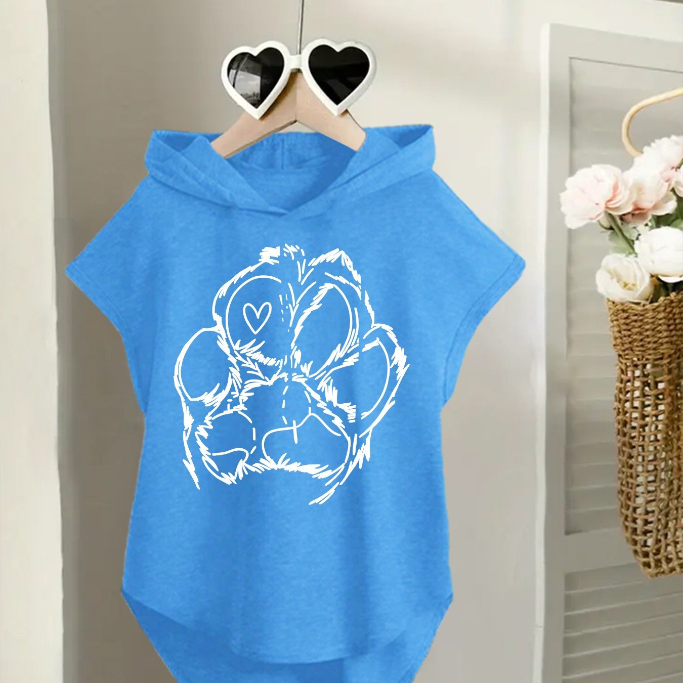 TEMU 1pc Fashion Top, Stylish Women's Waist-cinching Batwing Short Sleeve Hooded Sweatshirt With Line Art Dog Paw Print, Loose Fit Casual Short