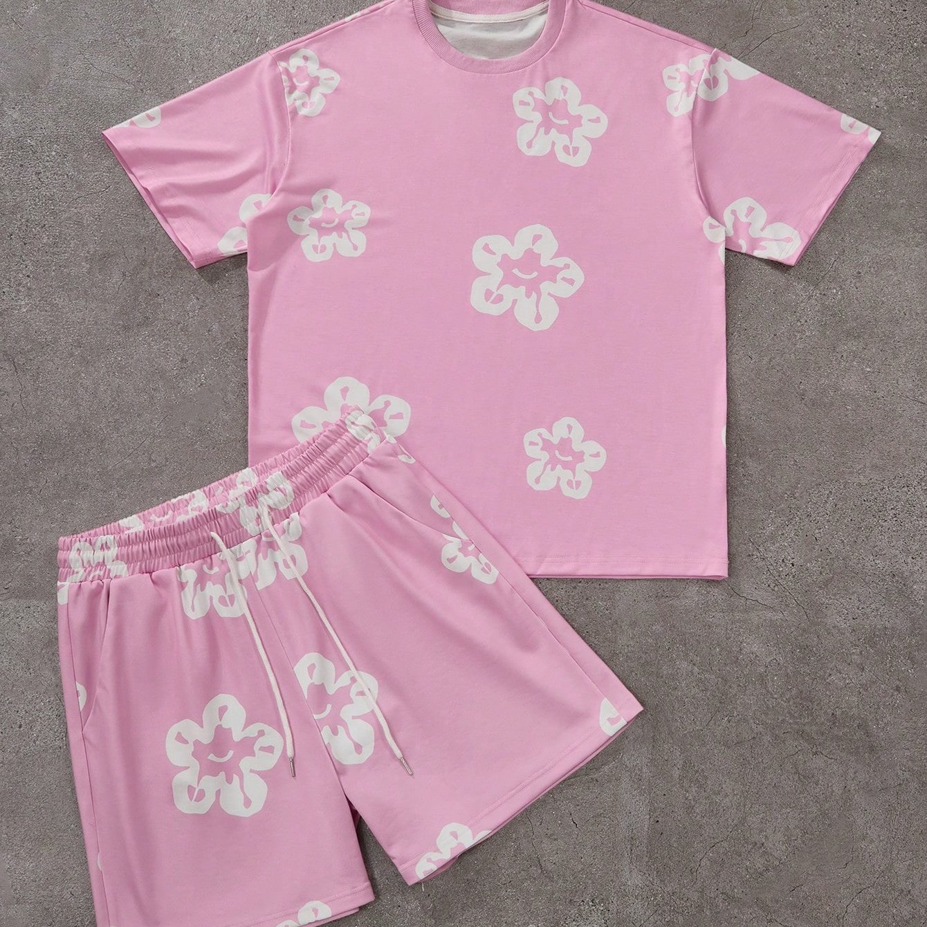 Image of Men's 3d Floral Print Short-sleeved T-shirt And Shorts Set The Perfect Beach Outfit For Casual Wear Machine Washable