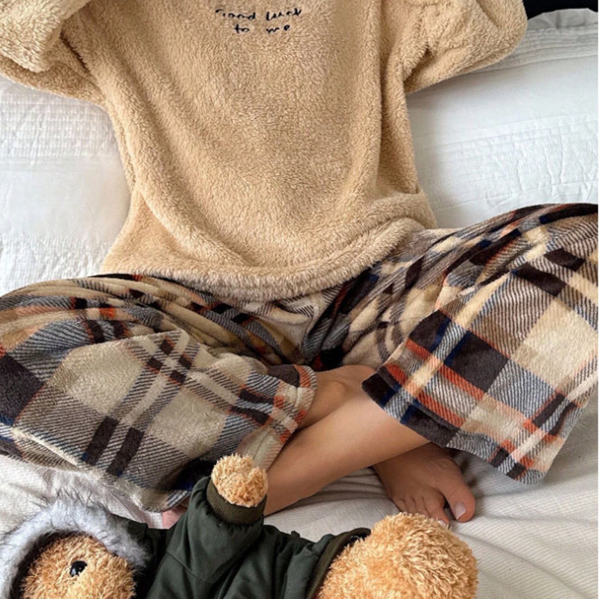 TEMU Women's Fall Winter Warm Embroidered English Letter Long Sleeve Long Pants Pajama Set