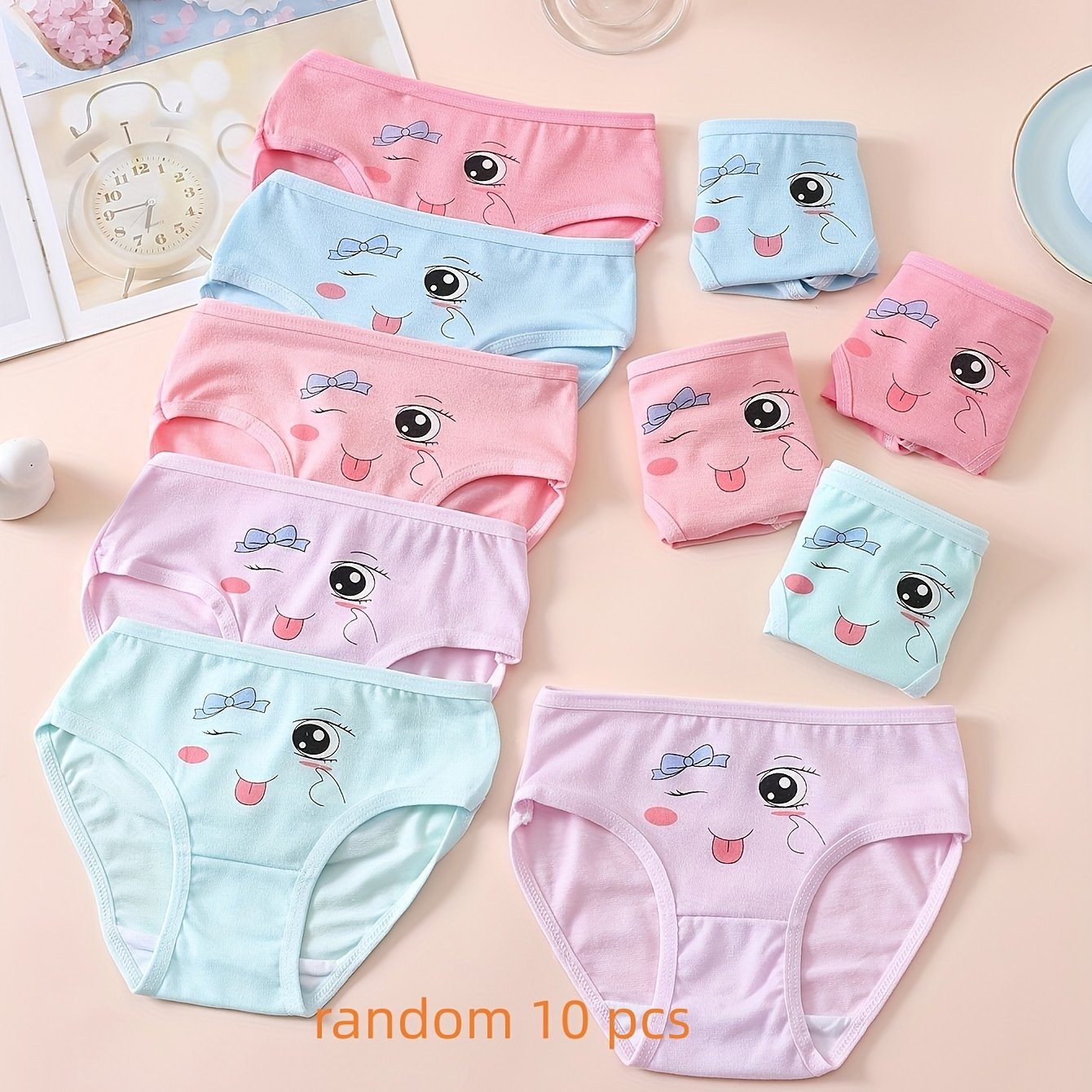 10pcs Random Mixed Color Cartoon Face Comfortable Soft Girls' Briefs