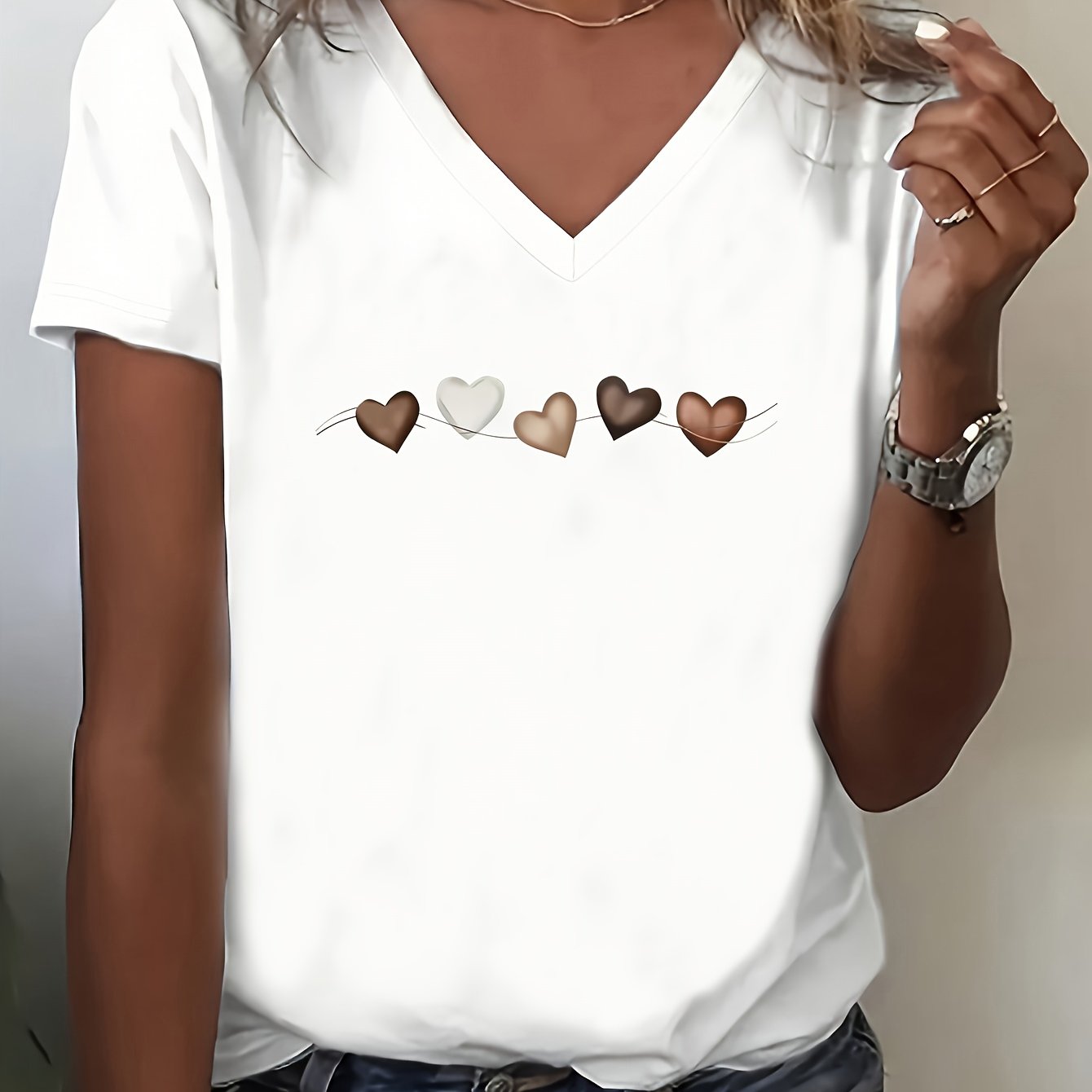 Image of Women's Casual V-neck Short Sleeve T-shirt - Multicolor Heart Print Top, Spring Summer Sweatshirt, Breathable Opaque Fabric, Casual Party Wear, Easy Versatile Shirt, Machine Washable, Women's Clothing