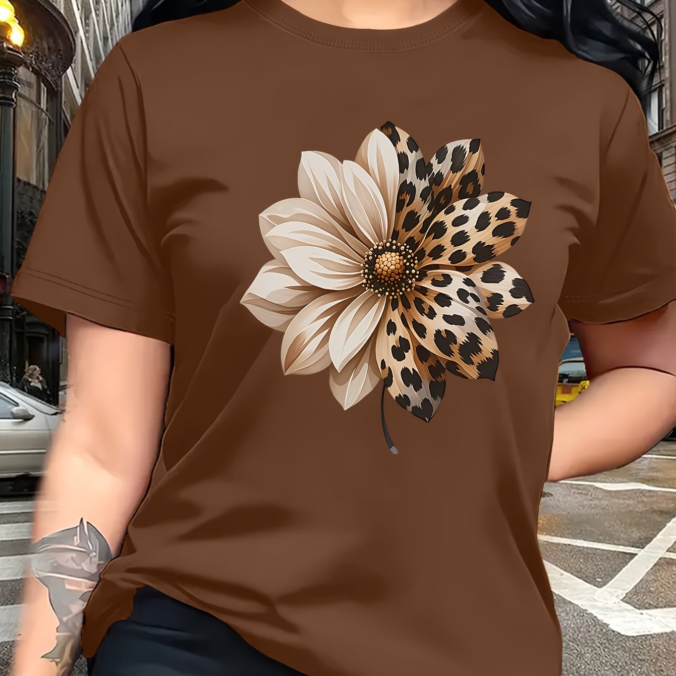 TEMU A Trendy And Fashionable Floral Print Featuring Leopard Print Elements, This Simple Round-neck Casual Short-sleeve Women's T-shirt Is Versatile