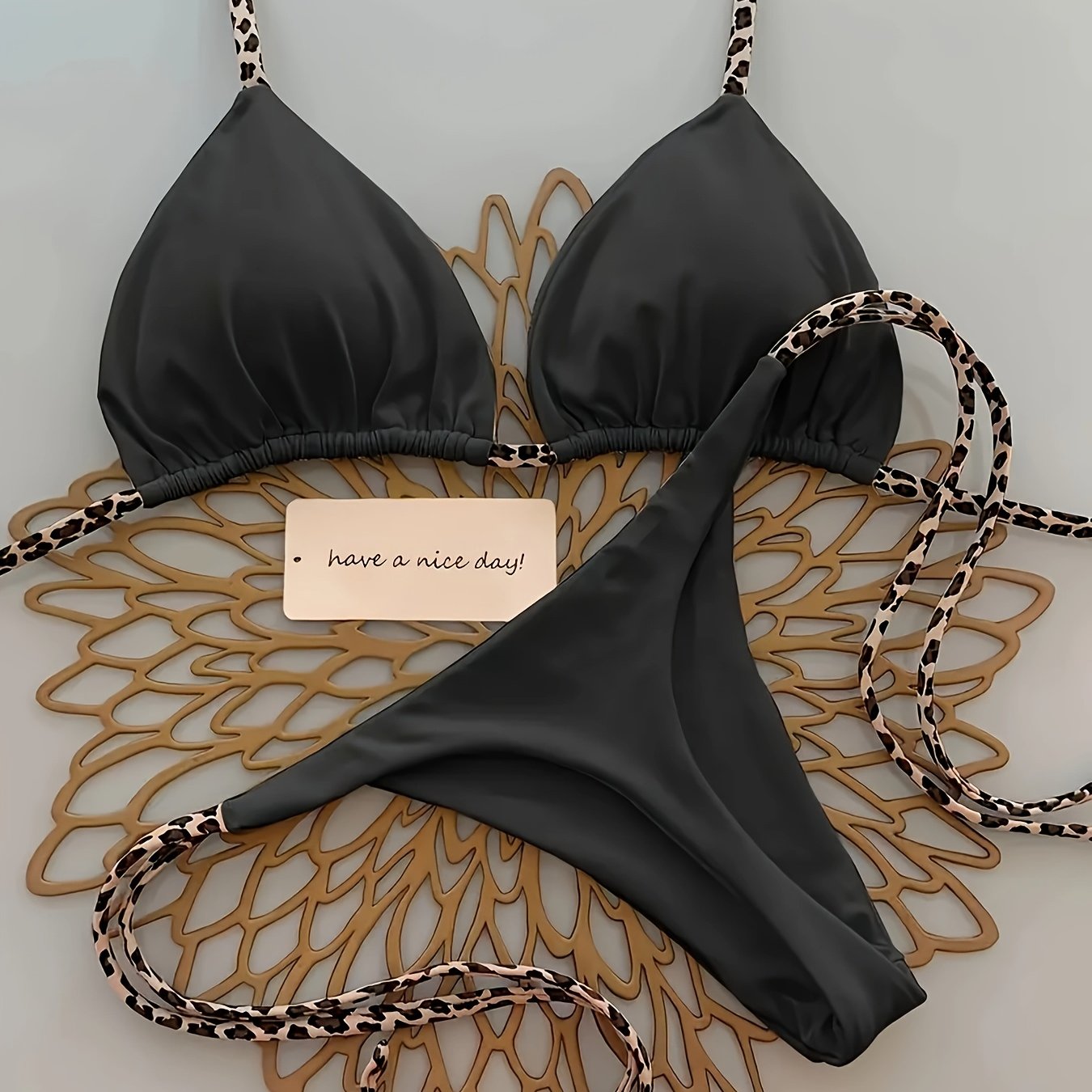 E-shop Damenmode Zweiteiliger Bikini-Badeanzug mit Leopardenmuster-Tie, Strandurlaub-Set geeignet für Strandurlaub