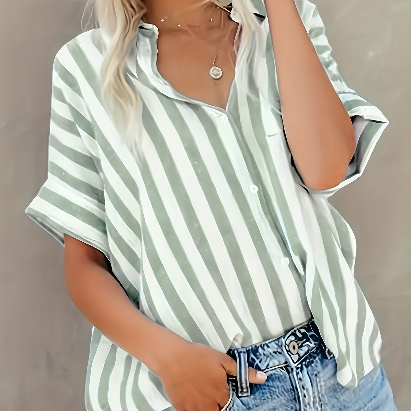 Image of Women' Casual Striped Print Short Sleeve Collared Shirt