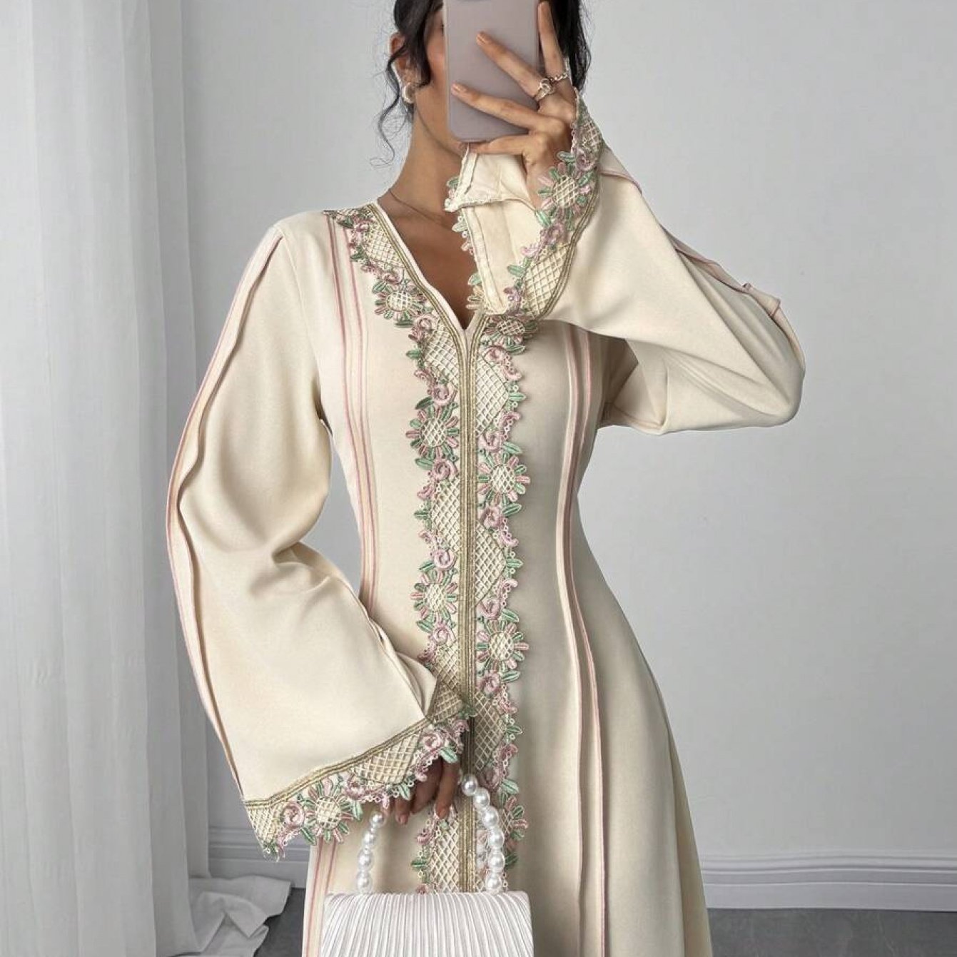 E-shop Damen V-Ausschnitt Lockeres Langarmkleid, Türkisch-Arabischer Stil Herbst Damenbekleidung