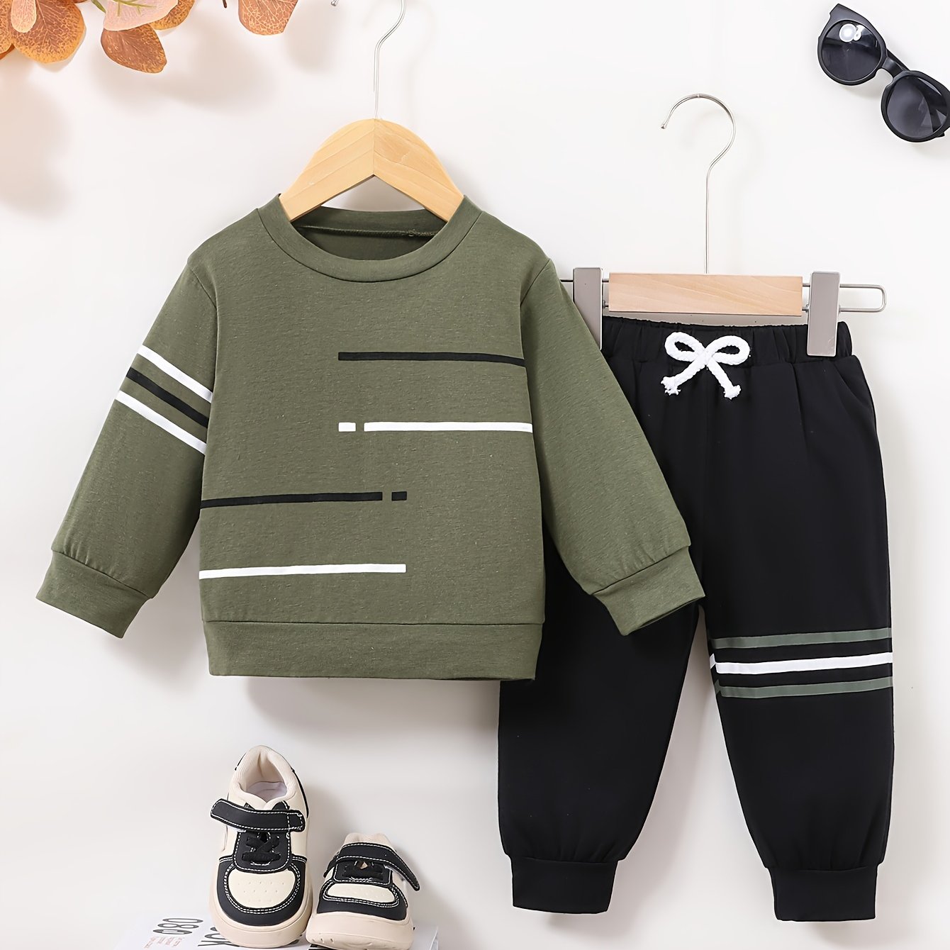 Image of Autumn-winter New Boys' Striped 35% Cotton Loose Long Pants Two-piece Set, Perfect For Outdoor