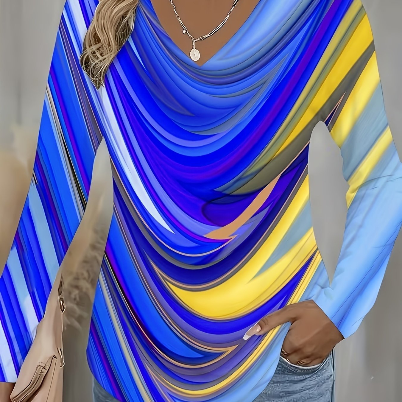 TEMU Plus Size, Women's Autumn/winter New Arrival Plus Size Fashion Printed Casual V-neck Long Sleeve T-shirt, Loose Fit Casual Top, V-neck Top,