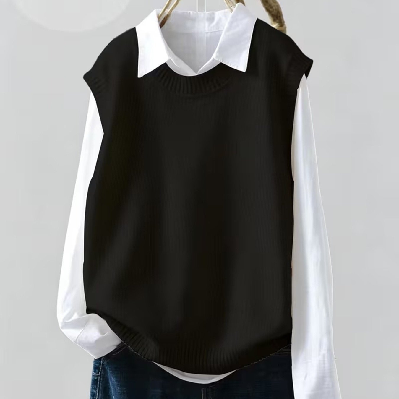 TEMU Women's Fashionable Vest, Sleeveless Round-neck Top, Suitable For Wearing Alone Or Layered In , Trendy And Versatile, Comfortable And Soft