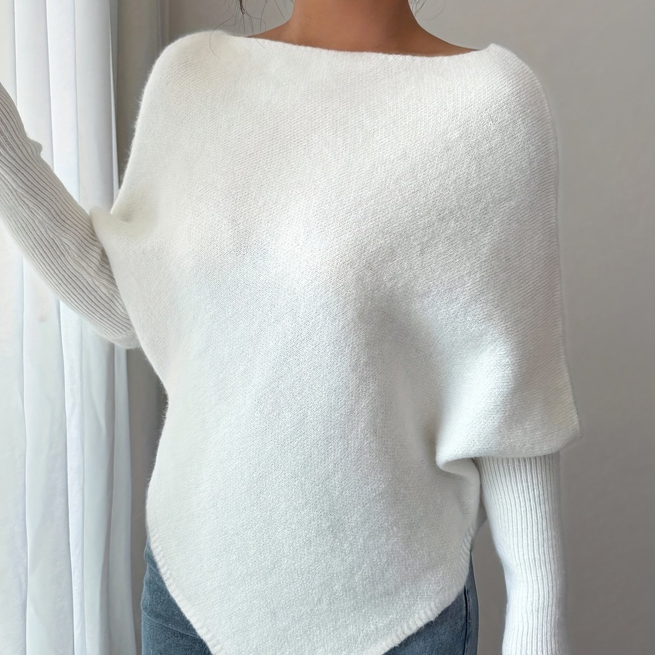 E-shop Damen-Shirt in Weiß mit lockerer Passform, Bootsausschnitt Knopfleiste – Fledermausärmel mit kurzem Kragen, lange Fledermausärmel, Kragen im