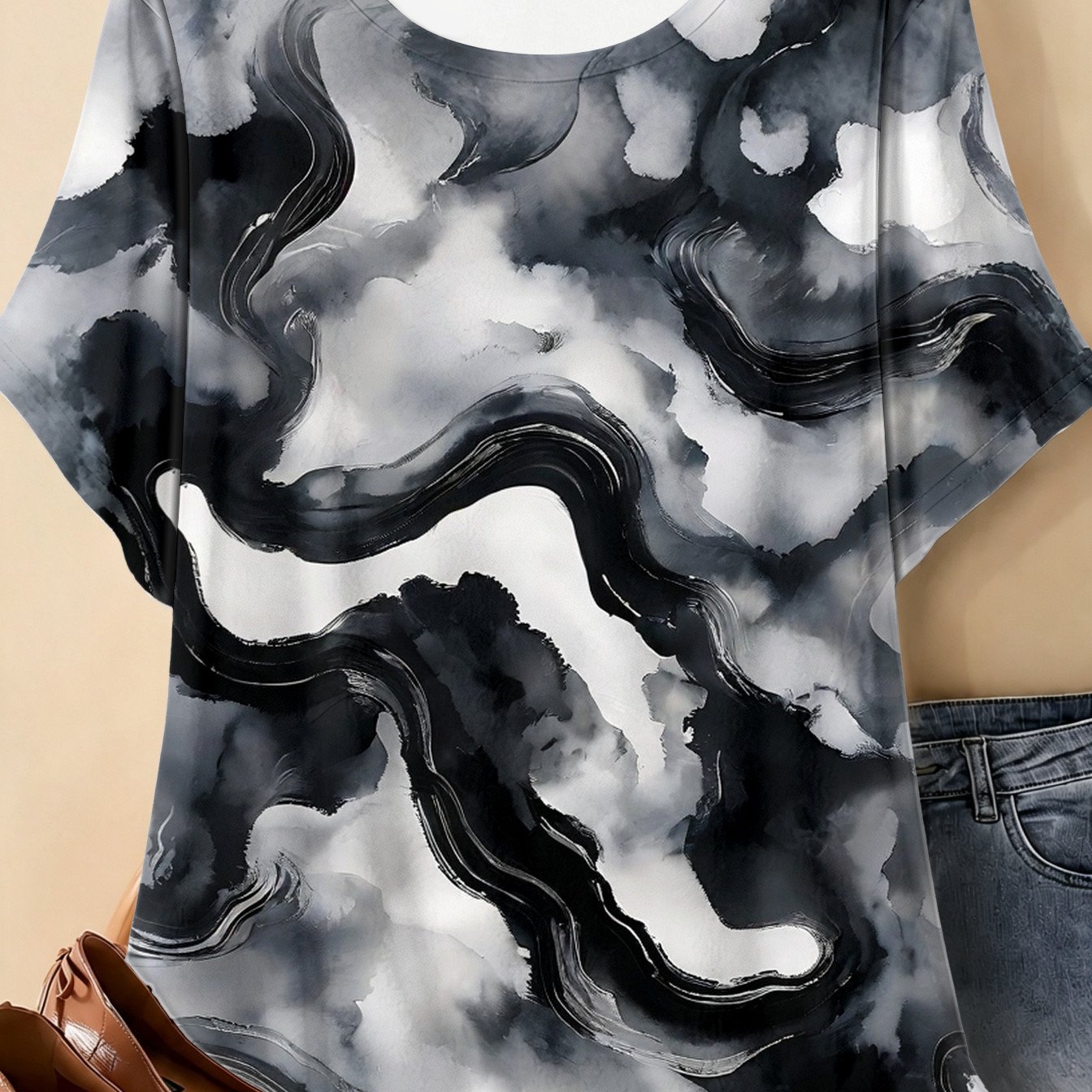 Image of Plus Size - Women's T-shirt Size 0xl-9xl For Casual Daily Wear, Weekend , And Vacation, Featuring Abstract Black And White Swirl Pattern With Artistic , Round-neck Short-sleeve Relaxed