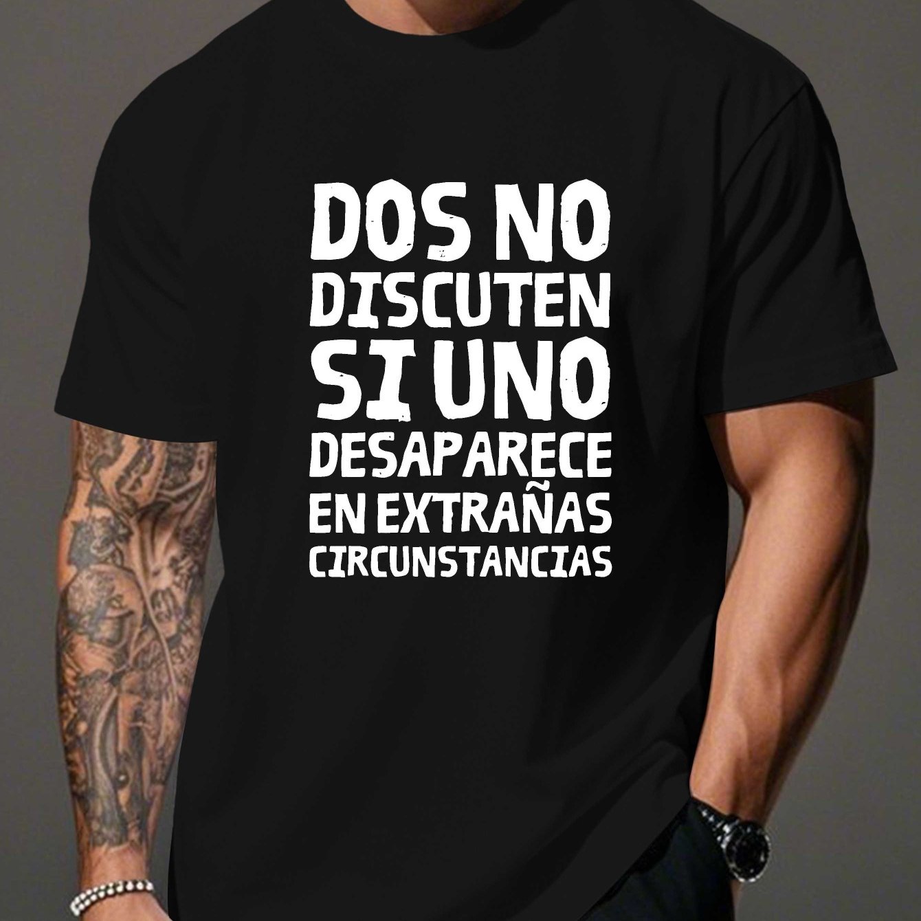 TEMU Camiseta de hombre de talla grande "Dos no discuten si uno desaparece en extrañas circunstancias" - Camiseta casual de manga corta negra con