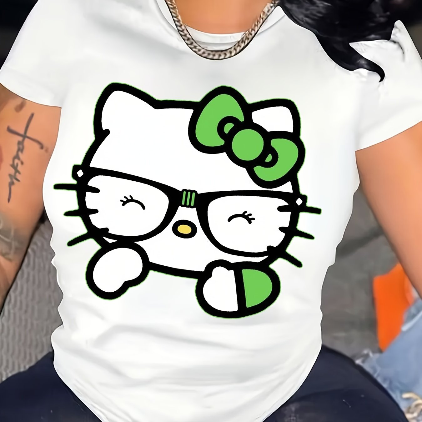 TEMU Hello Kitty Women's T-shirt - 's Day & 2025 New Year Outfit, Cute Hello Kitty Face & Shamrock Print, 220g Summer Casual Short Sleeve Round Neck