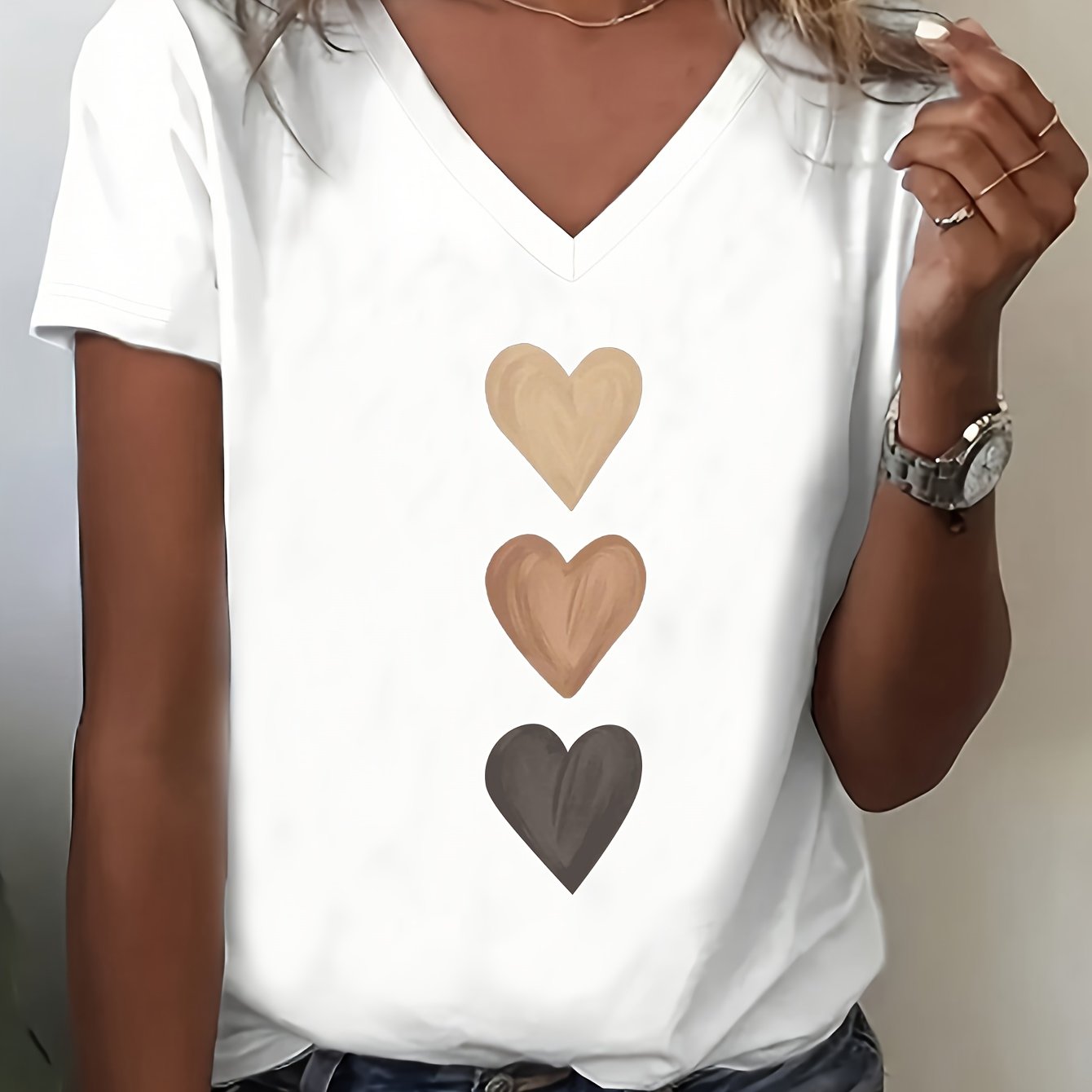 Image of Print V-neck T-shirt, Short Sleeve, Casual Top, Suitable For Spring And Summer Daily Wear, Women's Clothing