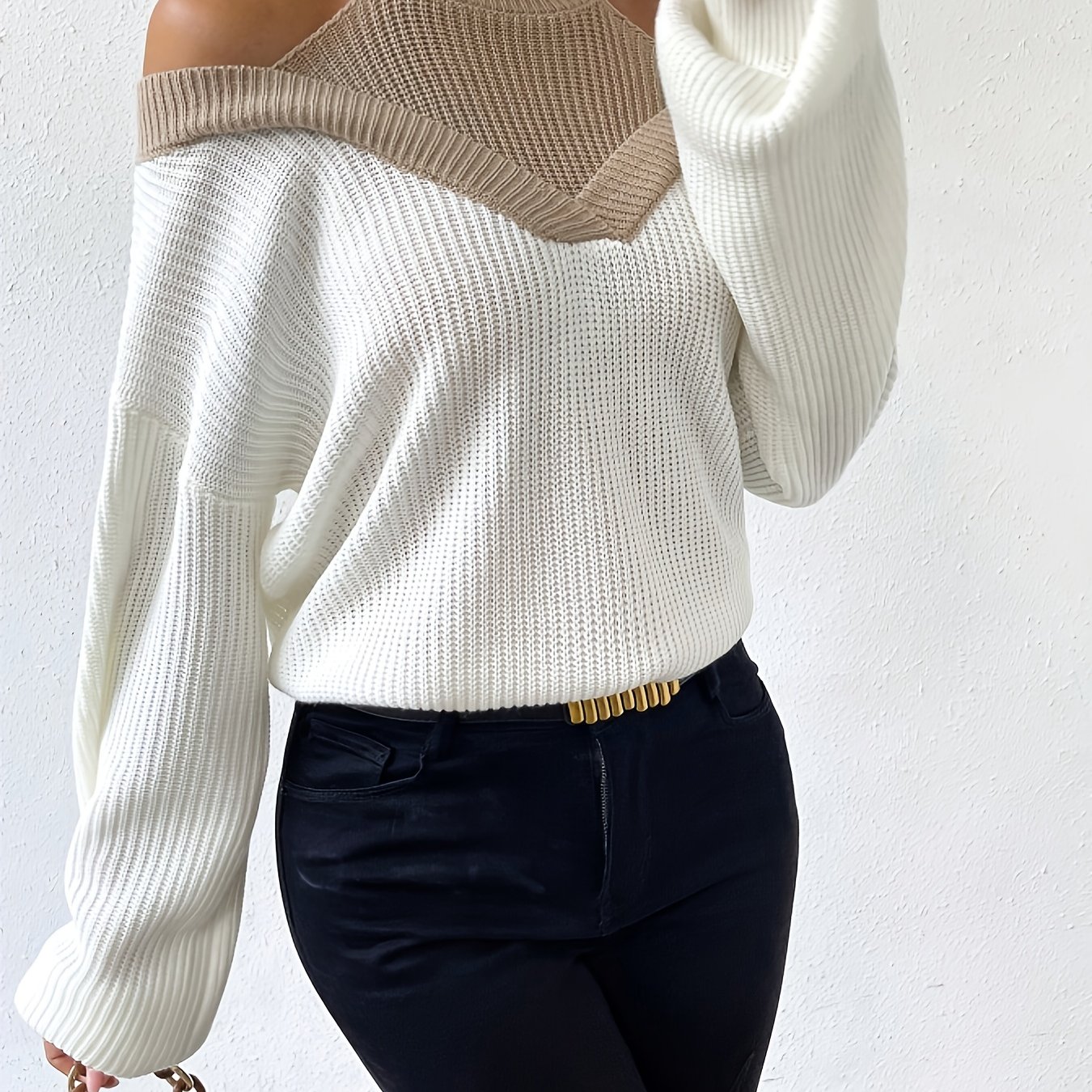 Image of Women's Color-block Ribbed Off-shoulder Long-sleeve Top, Suitable For Spring, Summer, And Autumn , Elegant Style