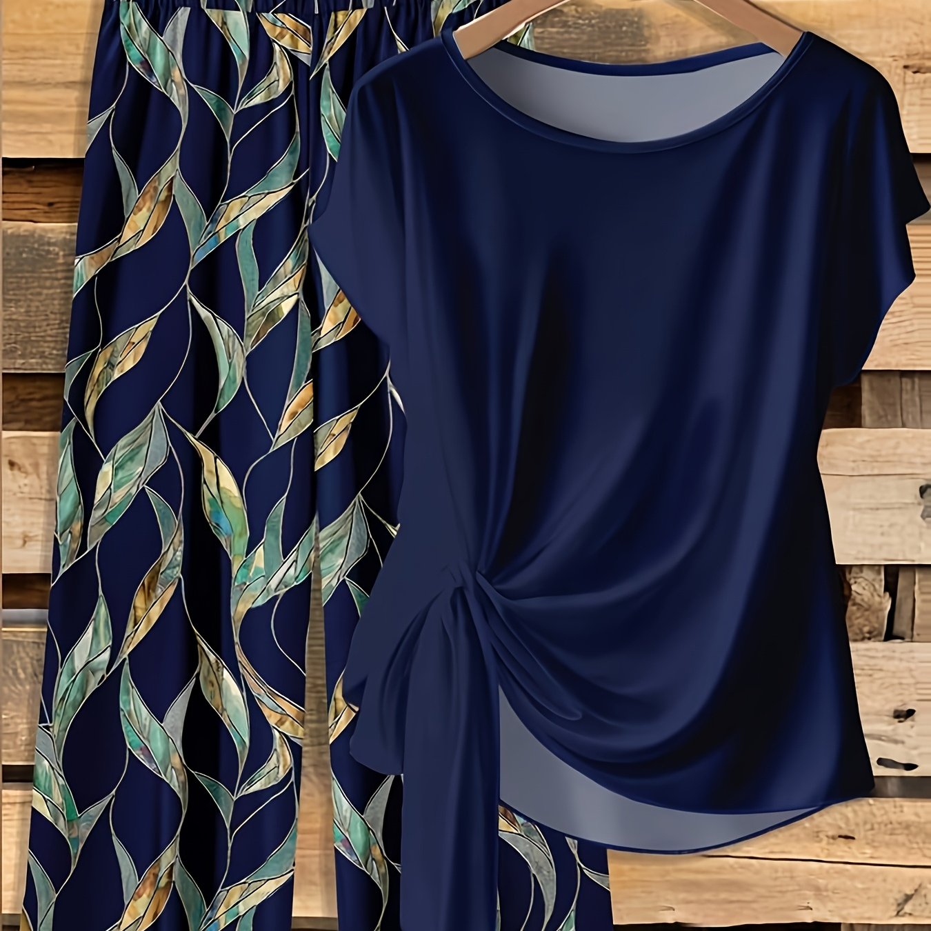 E-shop Damen Freizeit Marineblau Schleife Kurzarm Top und lockerer gerader geometrischer Druck lange Hosen Set, elastischer Bund bequeme Hosen, Ausflug